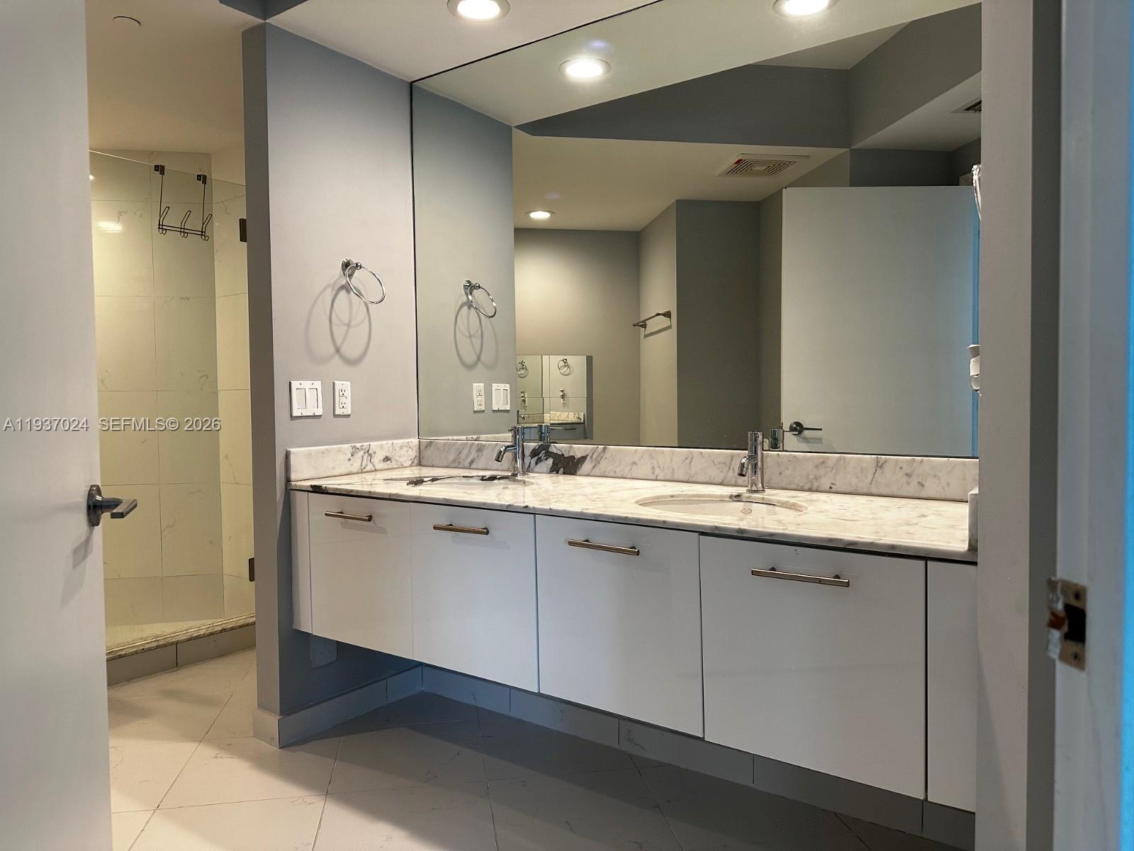 image 500 Brickell East Tower17