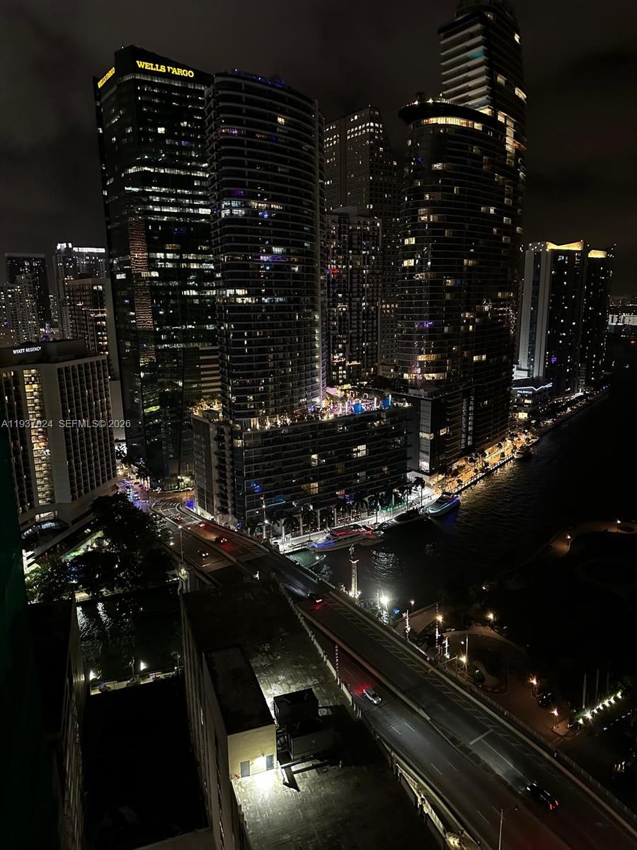 image 500 Brickell East Tower29