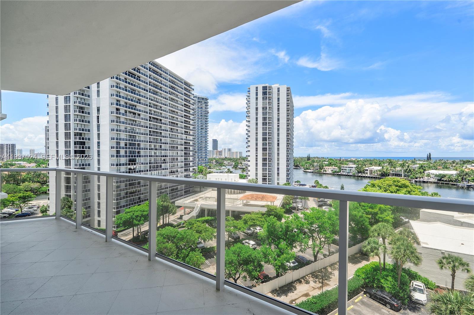 image Hamptons West Condo39