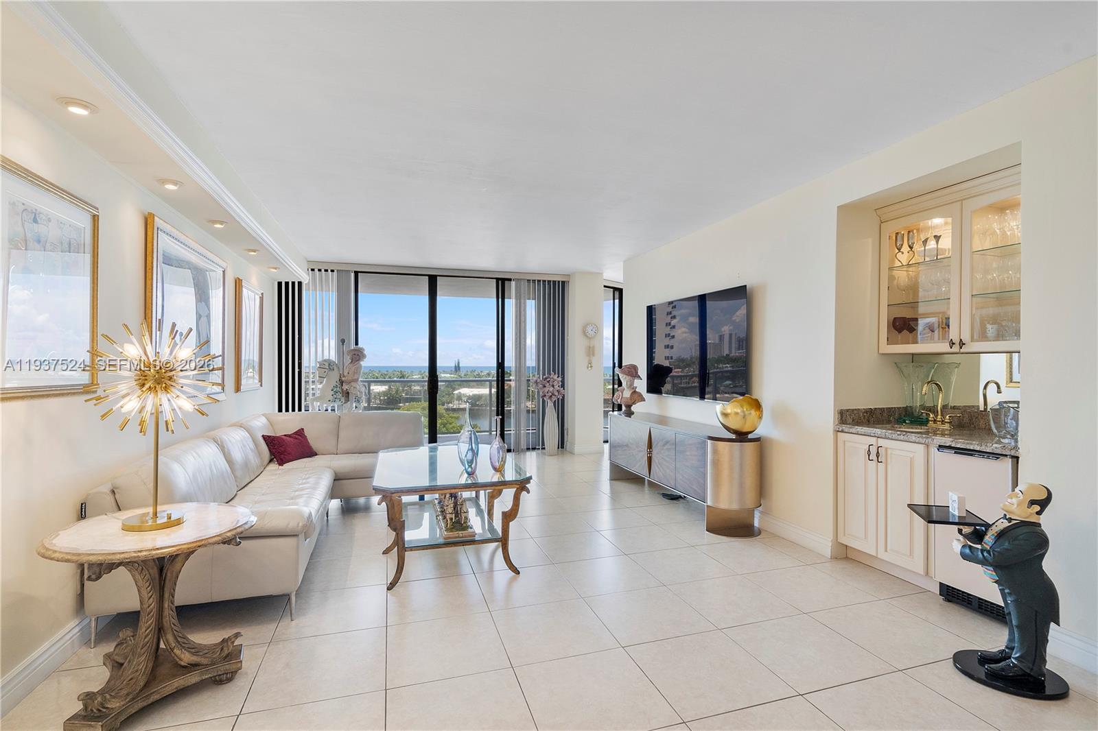 image Hamptons West Condo8