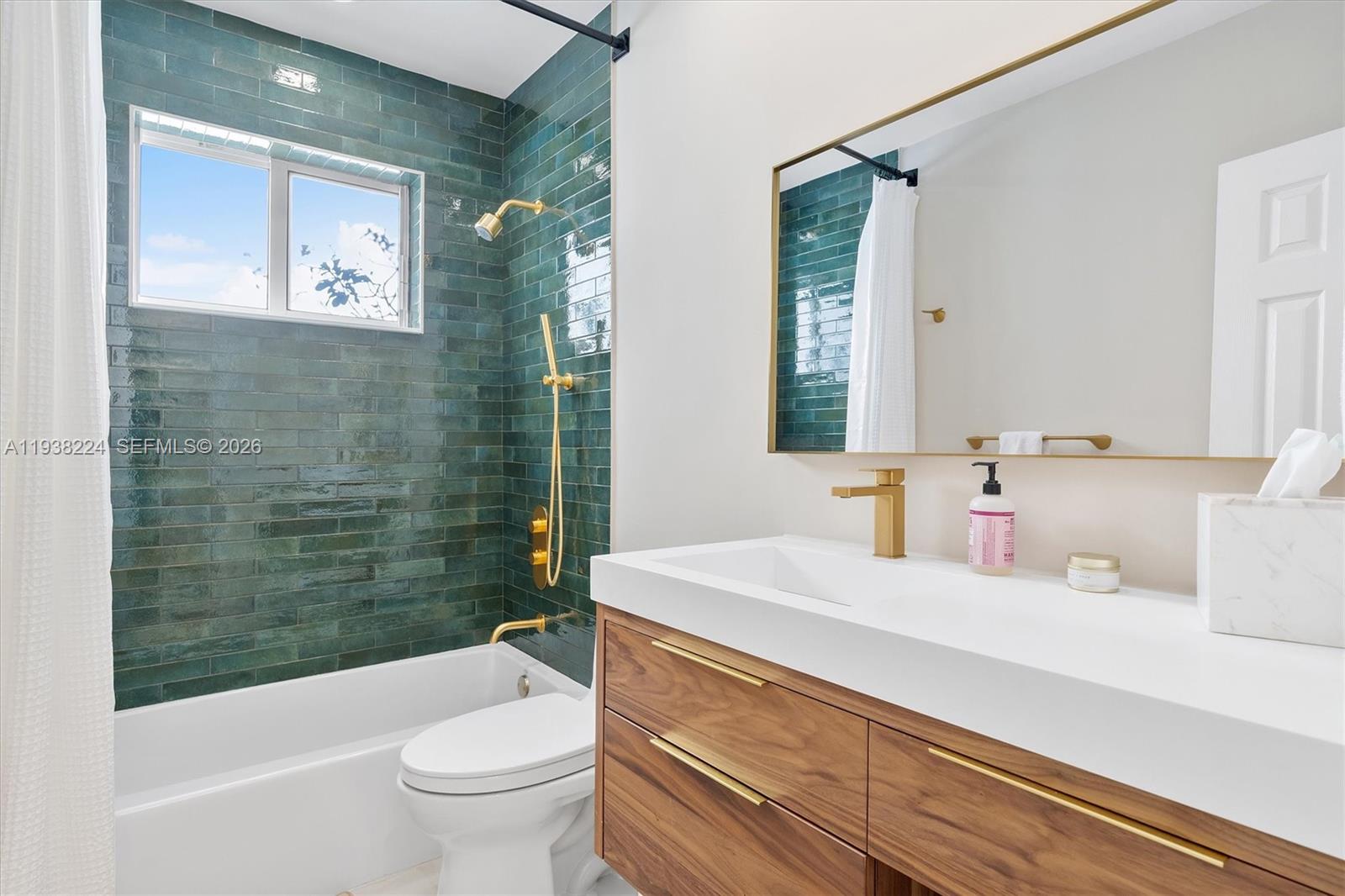 9280 NE 12th Ave Miami Shores, FL 33138