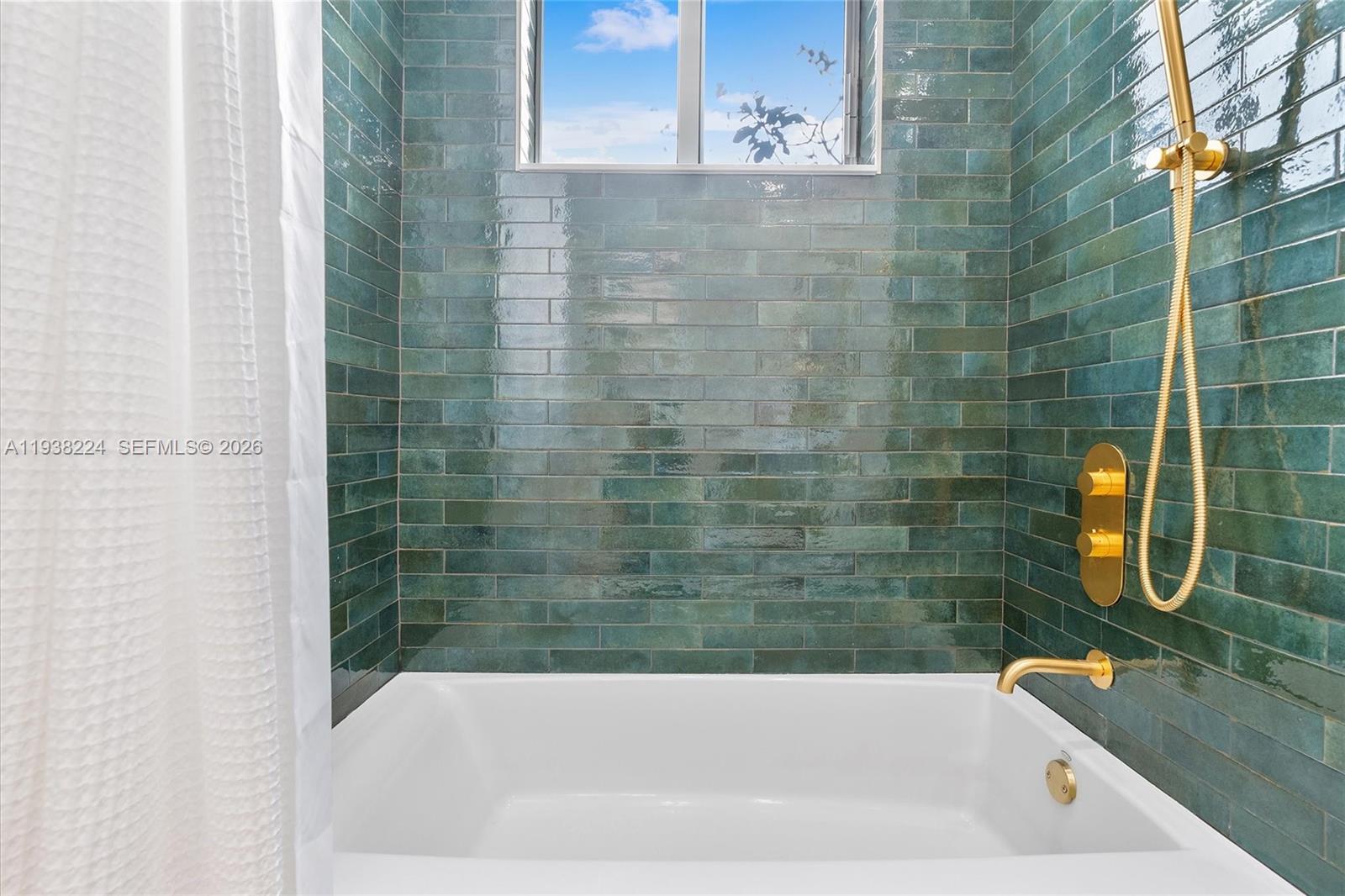 9280 NE 12th Ave Miami Shores, FL 33138