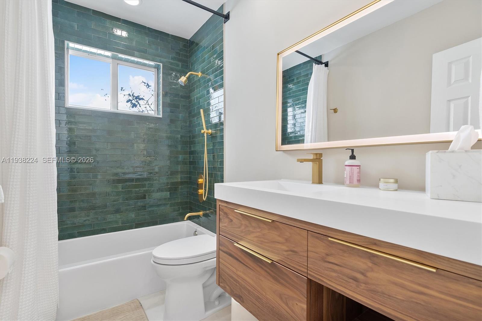 9280 NE 12th Ave Miami Shores, FL 33138