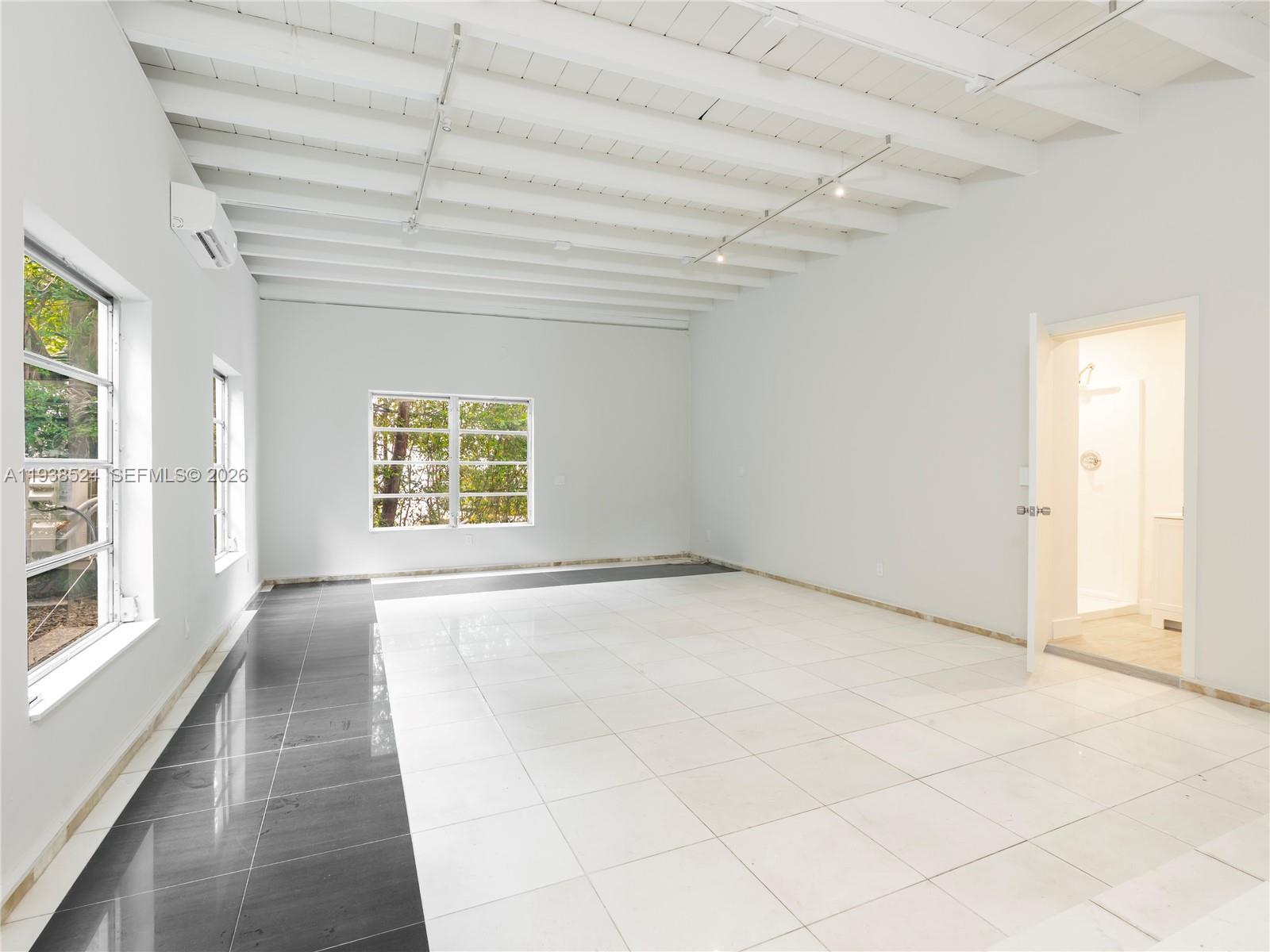 650 NE 60th St Miami, FL 33137