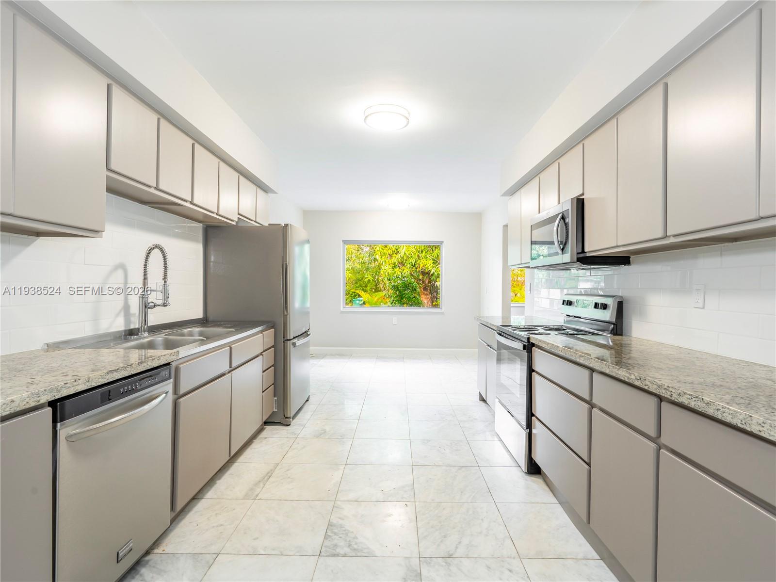 650 NE 60th St Miami, FL 33137