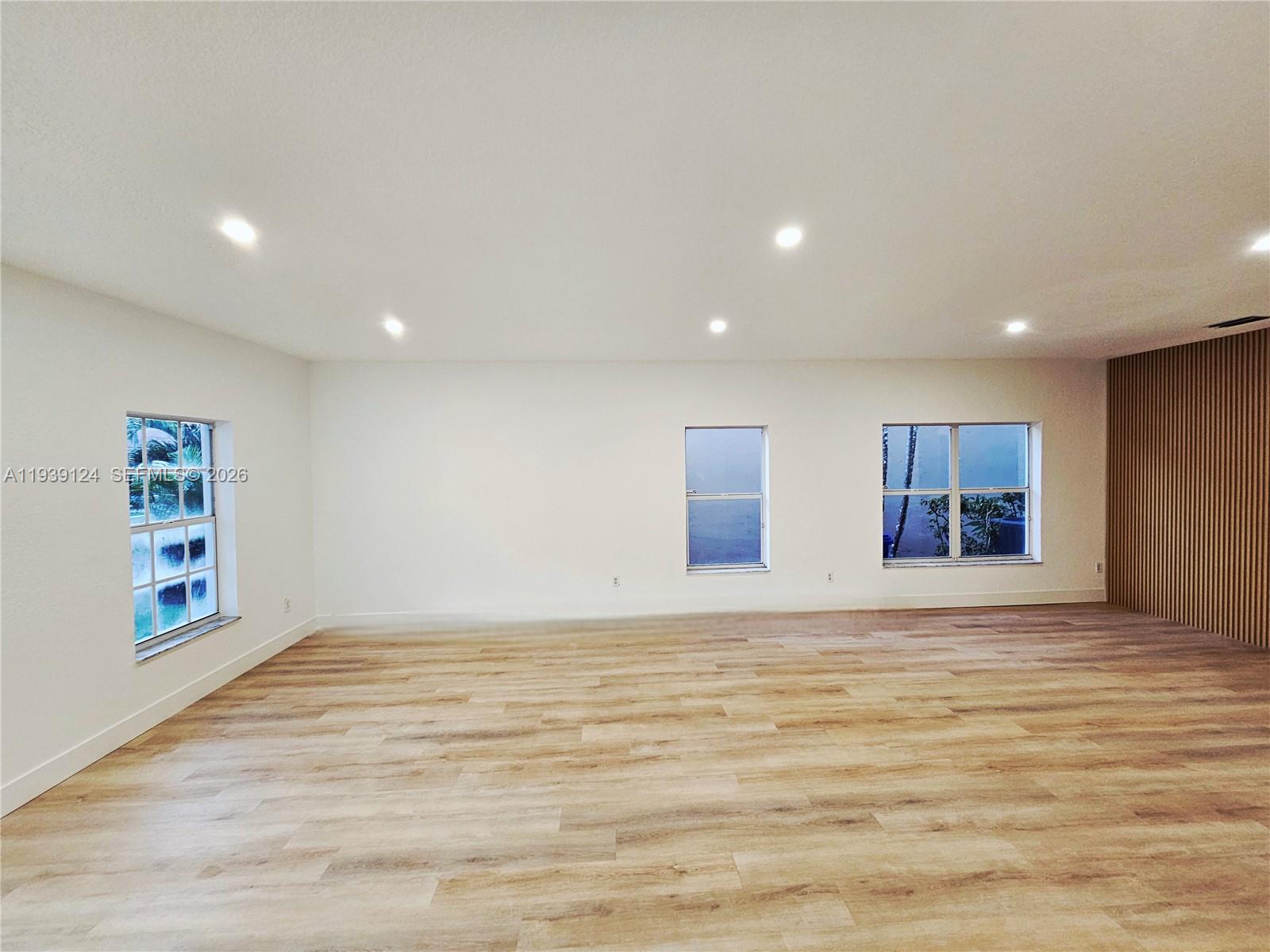 15843 SW 14th Ct Pembroke Pines, FL 33027