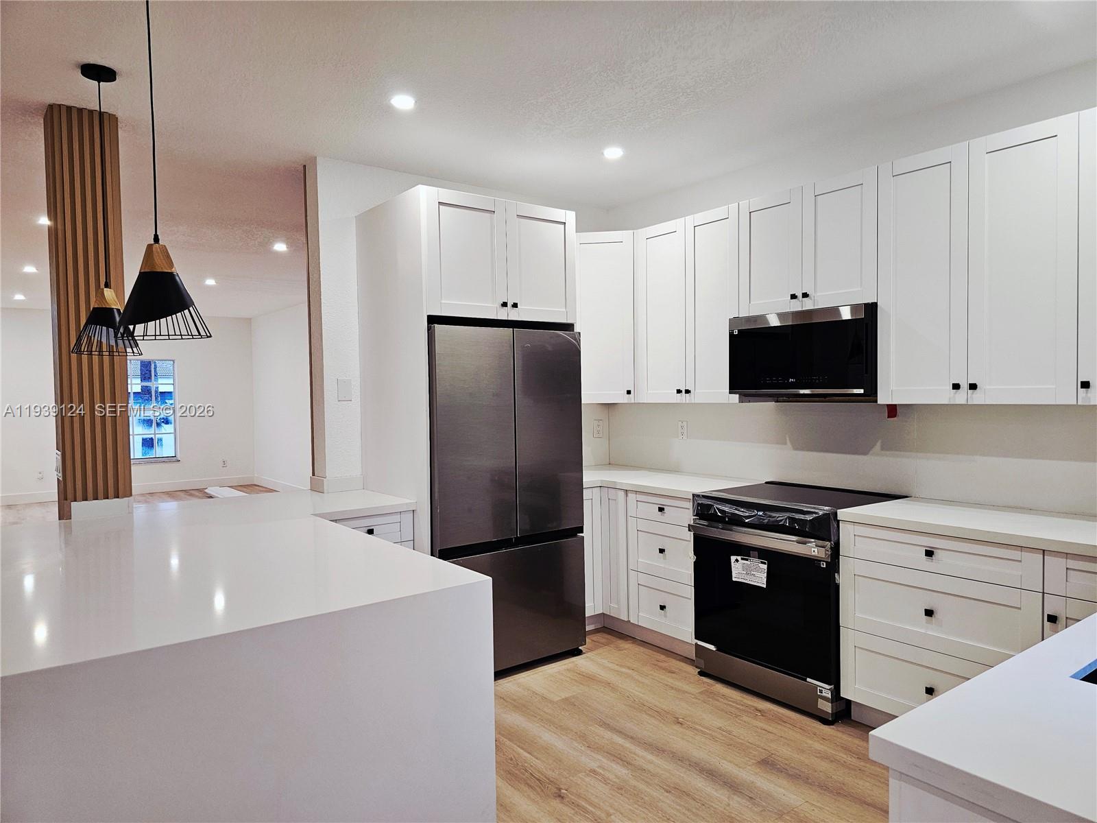 15843 SW 14th Ct Pembroke Pines, FL 33027