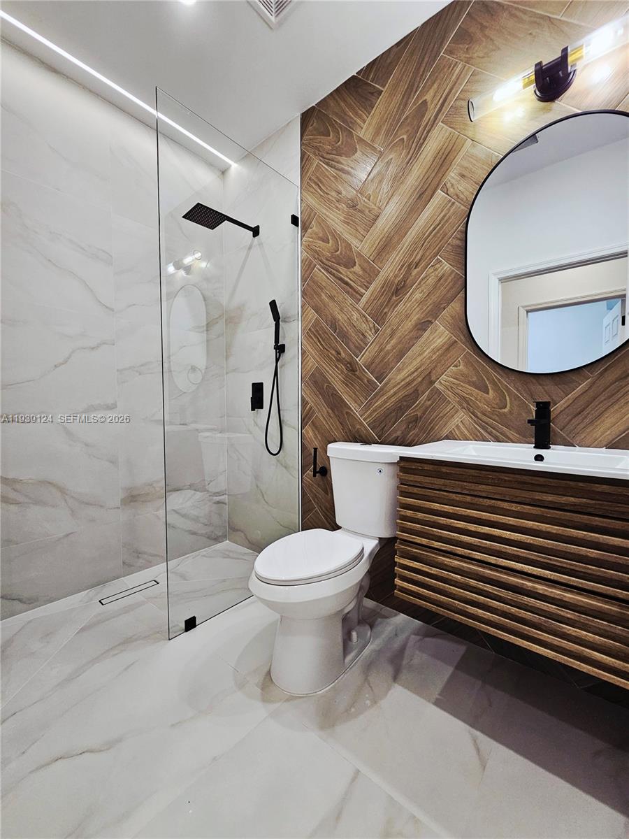 15843 SW 14th Ct Pembroke Pines, FL 33027