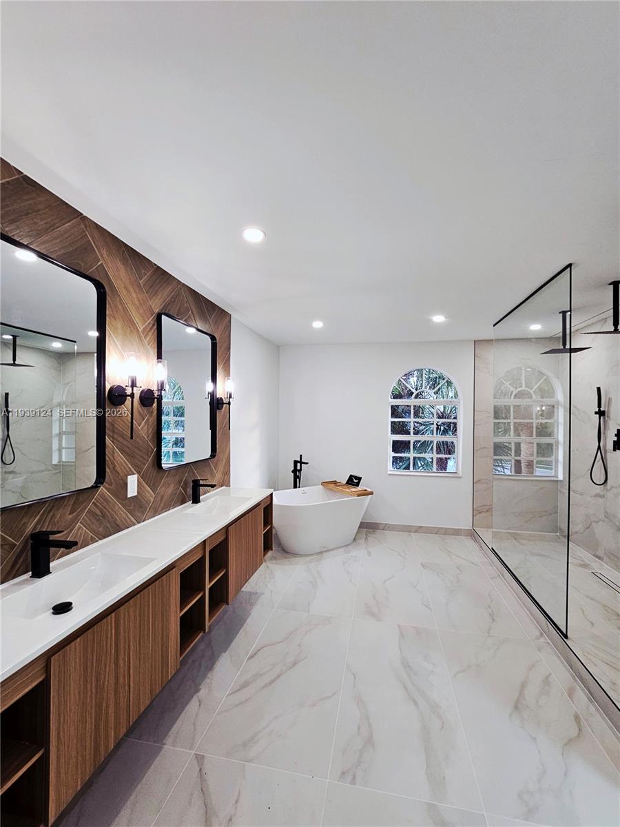 15843 SW 14th Ct Pembroke Pines, FL 33027