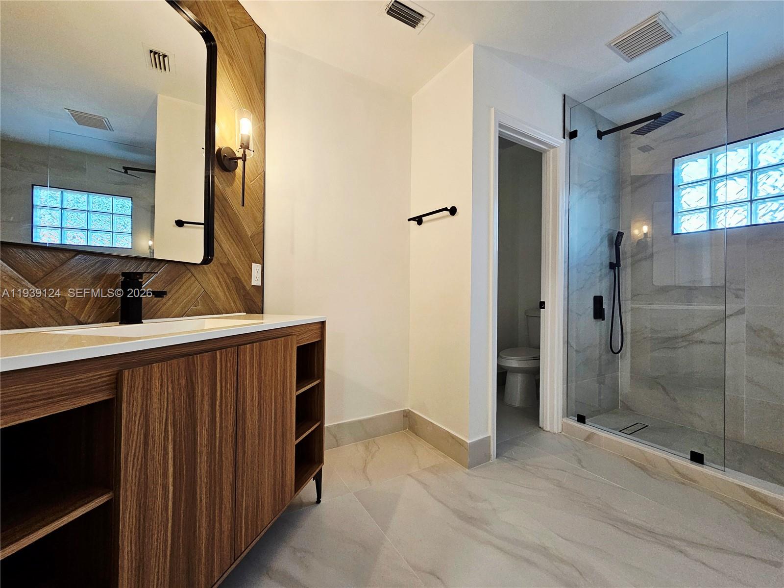 15843 SW 14th Ct Pembroke Pines, FL 33027