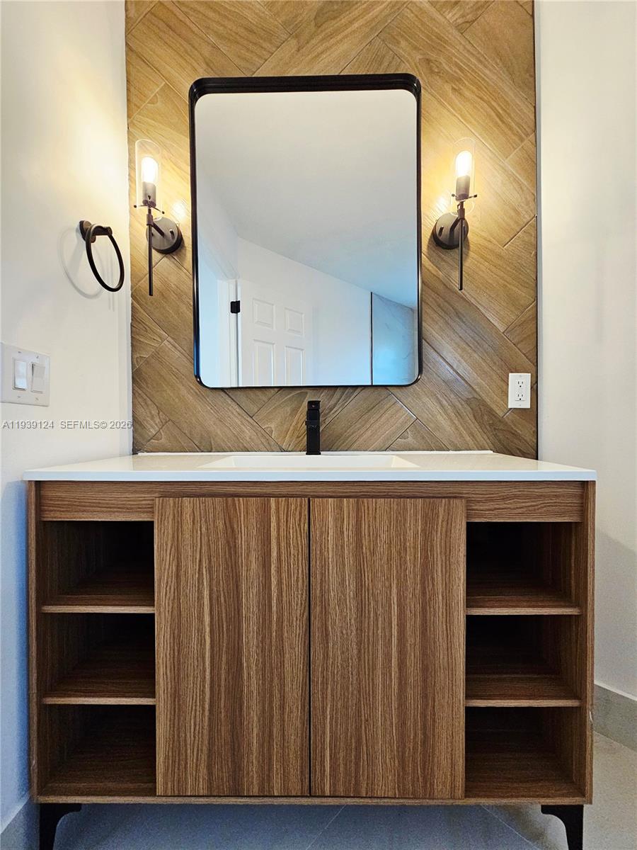 15843 SW 14th Ct Pembroke Pines, FL 33027