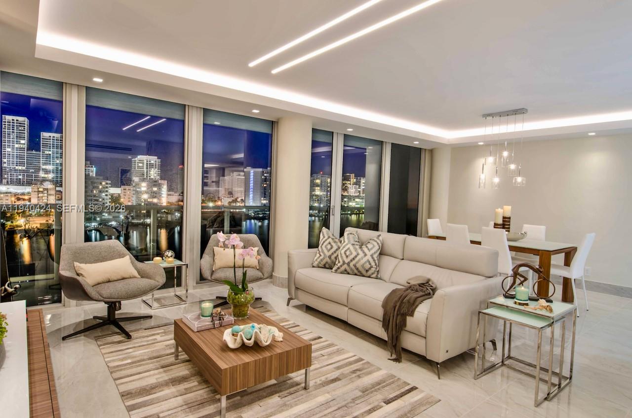 900 Bay Dr #822 Miami Beach, FL 33141