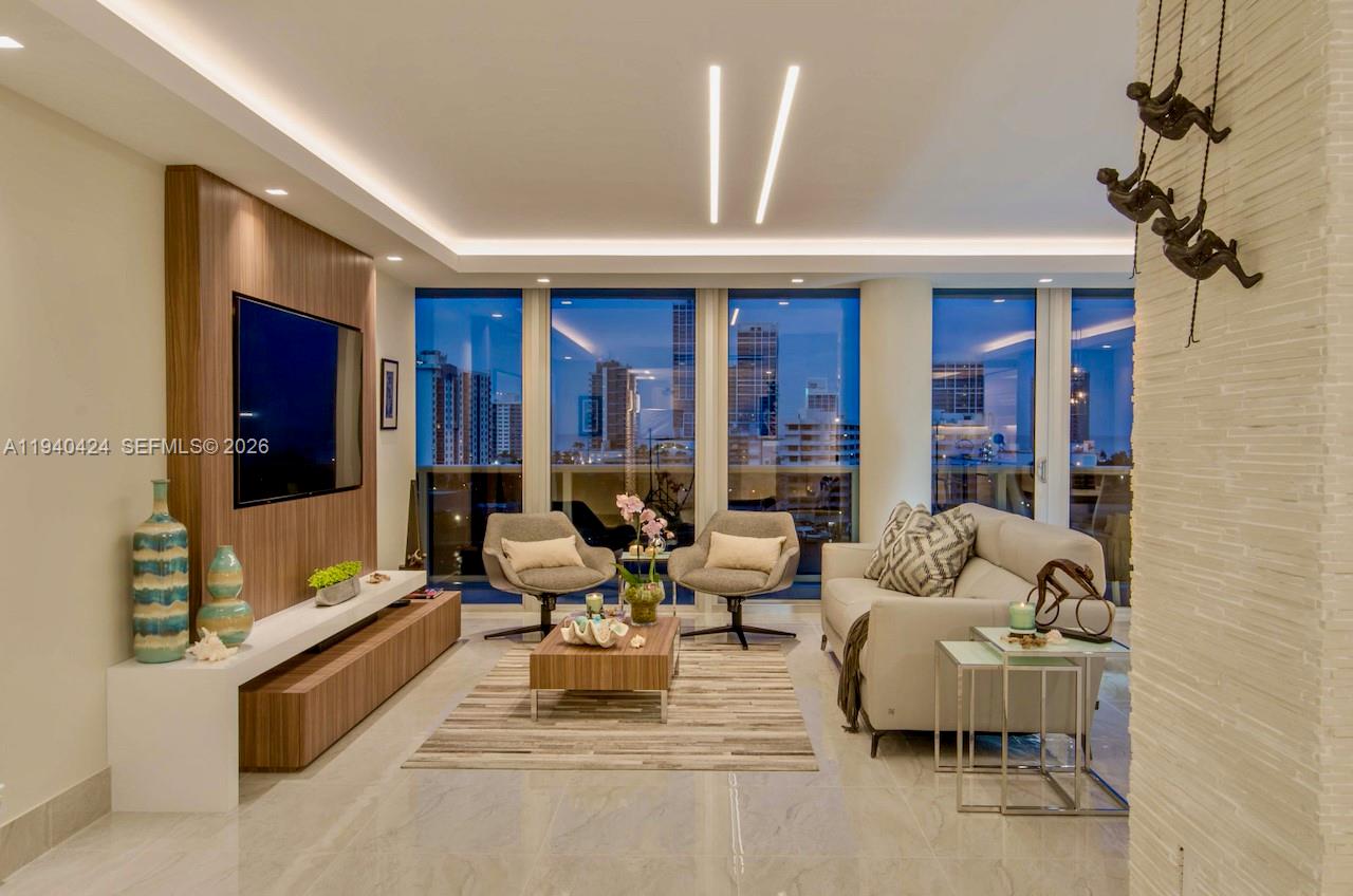 900 Bay Dr #822 Miami Beach, FL 33141