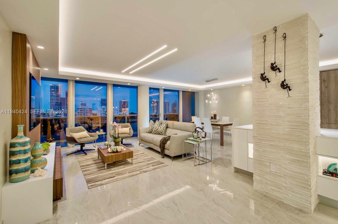 900 Bay Dr #822 Miami Beach, FL 33141