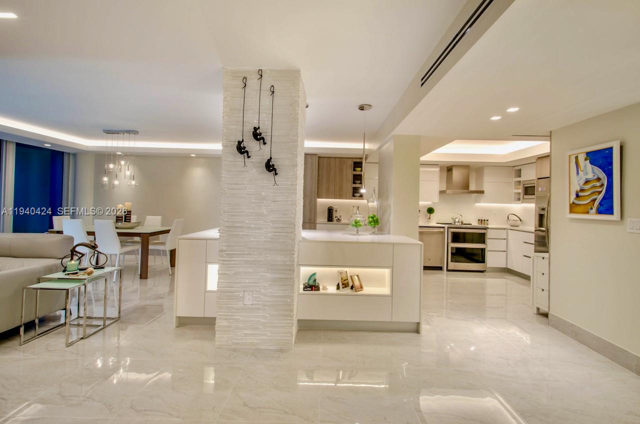 900 Bay Dr #822 Miami Beach, FL 33141