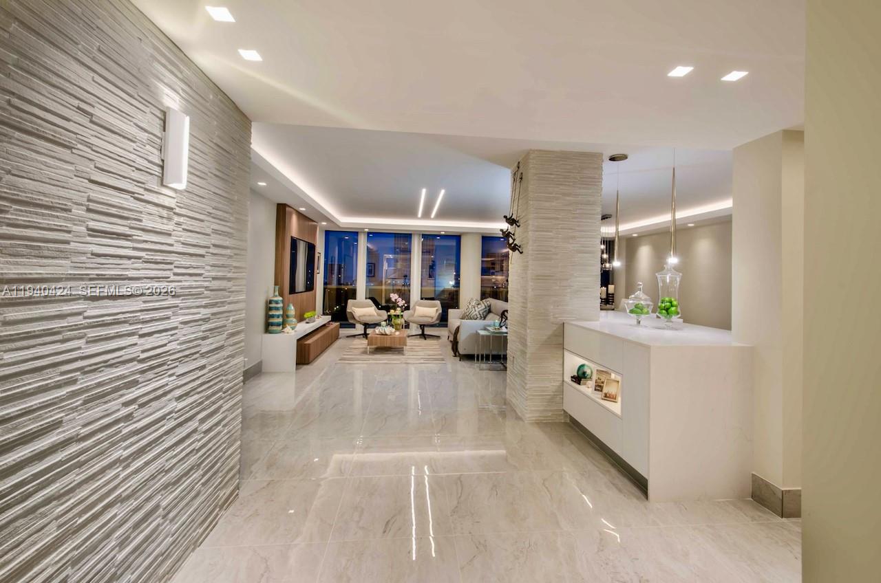 900 Bay Dr #822 Miami Beach, FL 33141