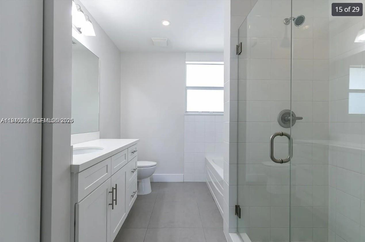 555 E Dania Bch Blvd #5 Dania Beach, FL 33004