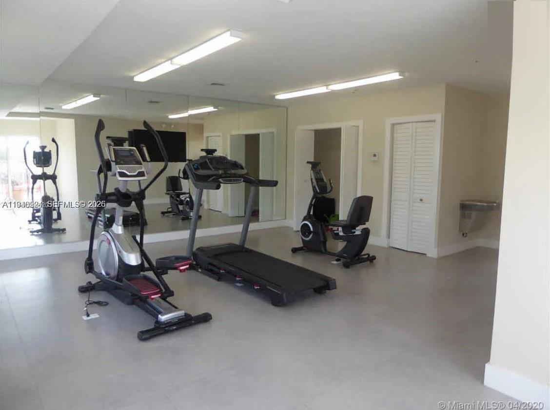 555 E Dania Bch Blvd #5 Dania Beach, FL 33004