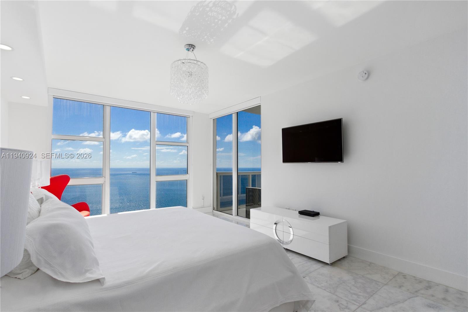 1800 S Ocean Dr #PH4404 Hallandale Beach, FL 33009