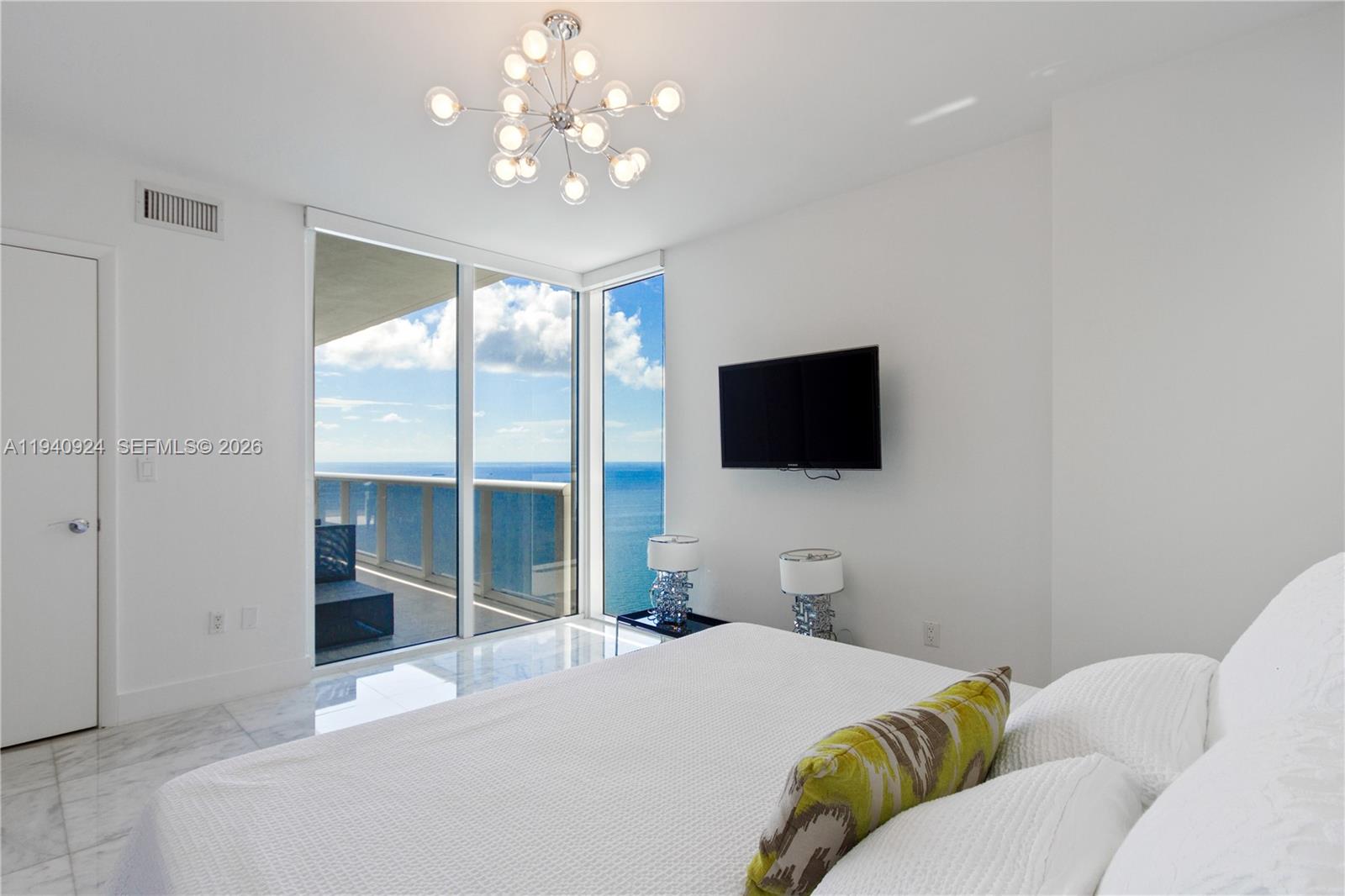 1800 S Ocean Dr #PH4404 Hallandale Beach, FL 33009