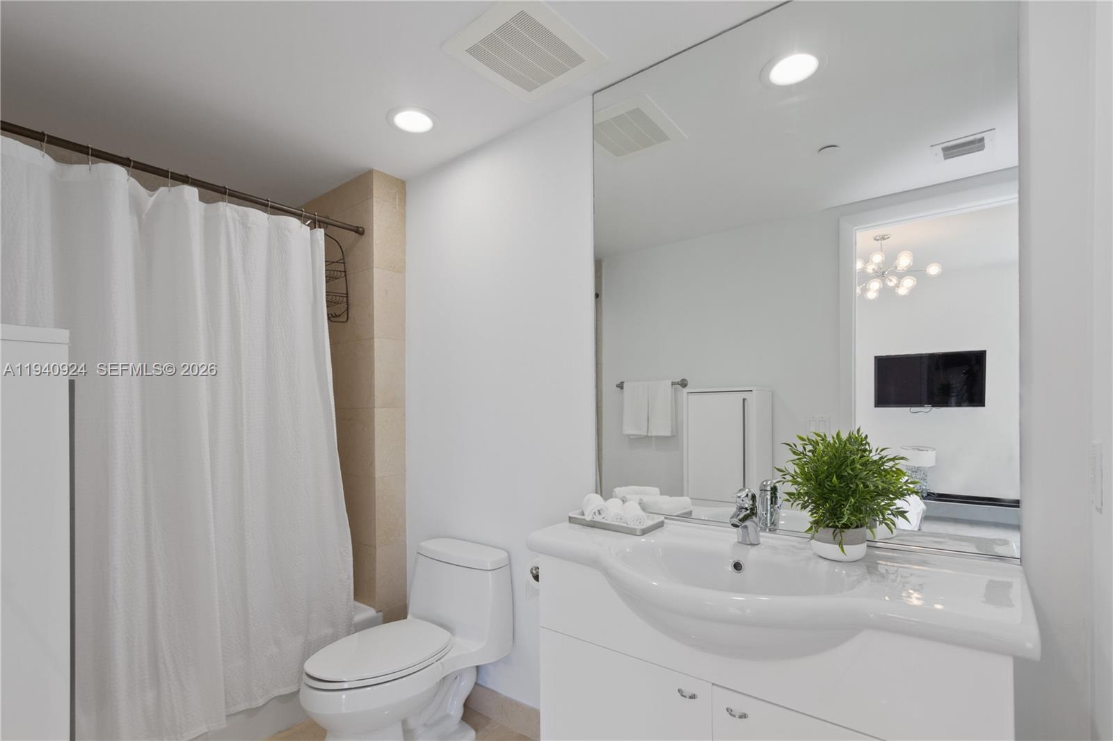 1800 S Ocean Dr #PH4404 Hallandale Beach, FL 33009