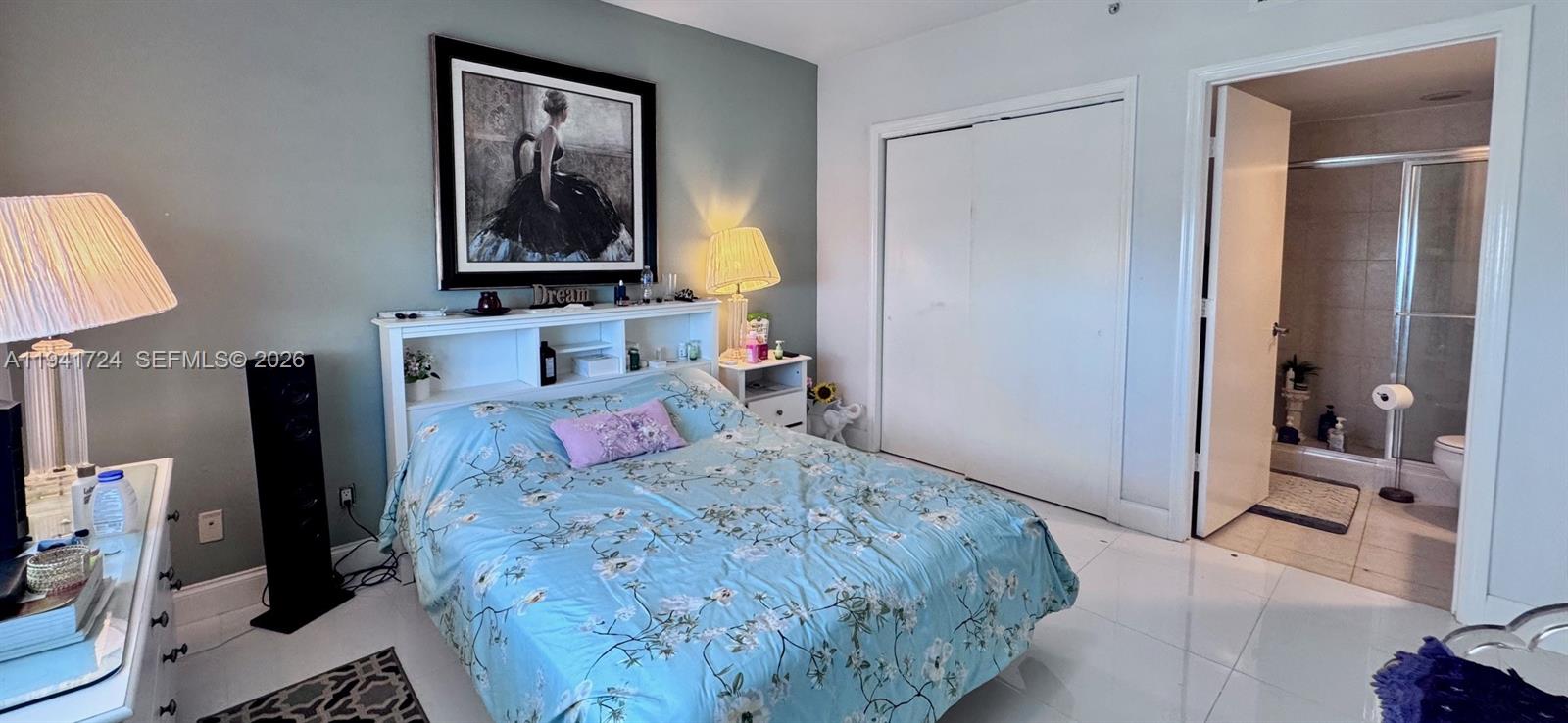 14951 Royal Oaks Ln #2506 North Miami, FL 33181