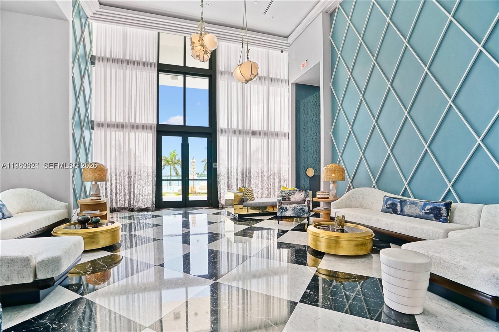 image The Elysee Condo18