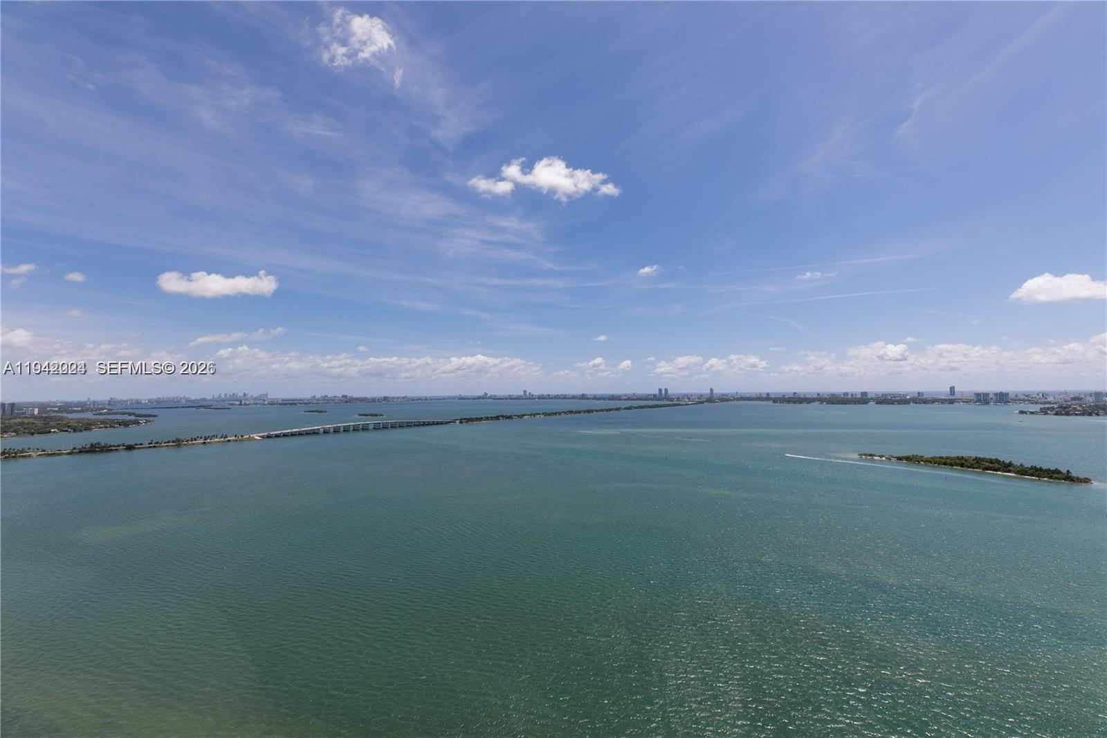 image The Elysee Condo35