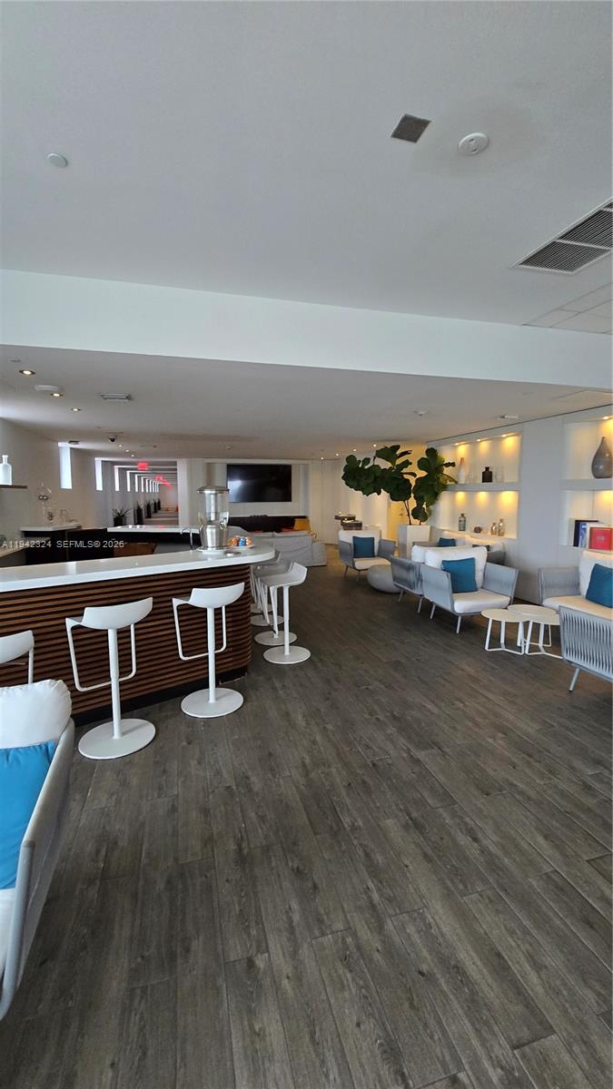 image Beachwalk Condominium22