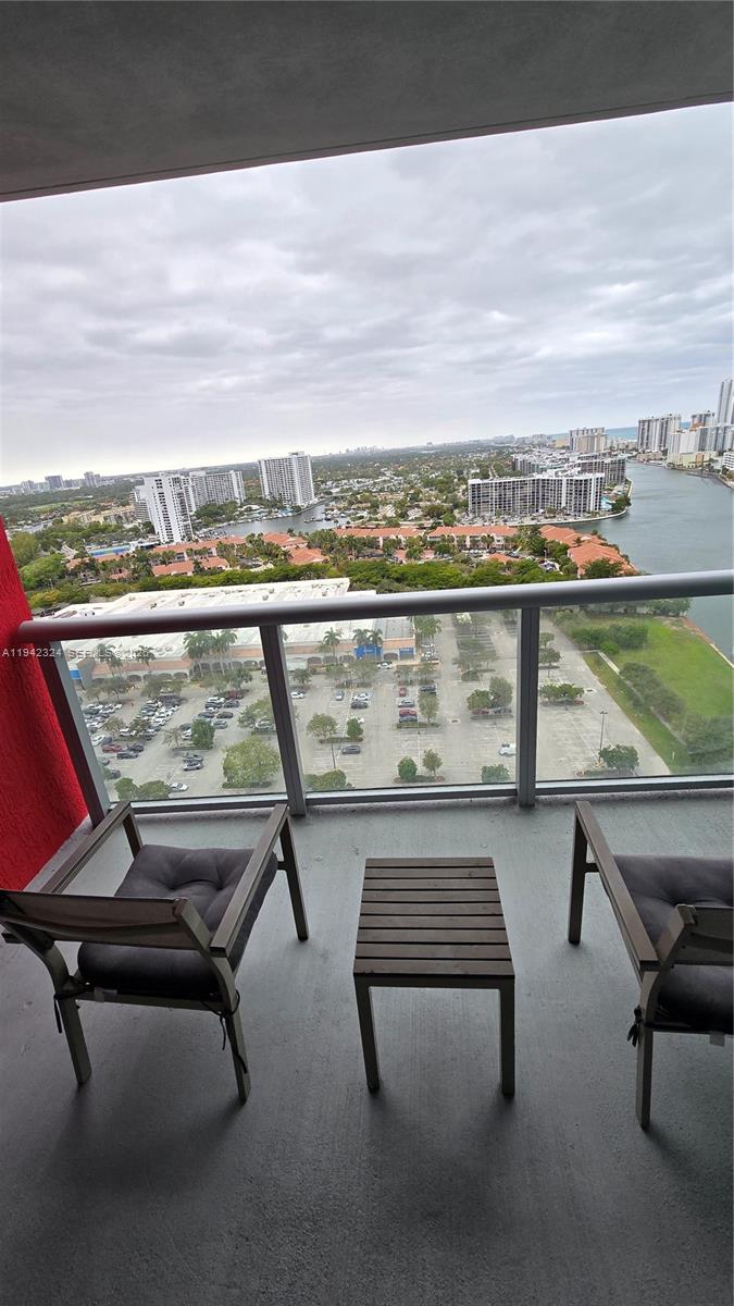 image Beachwalk Condominium25