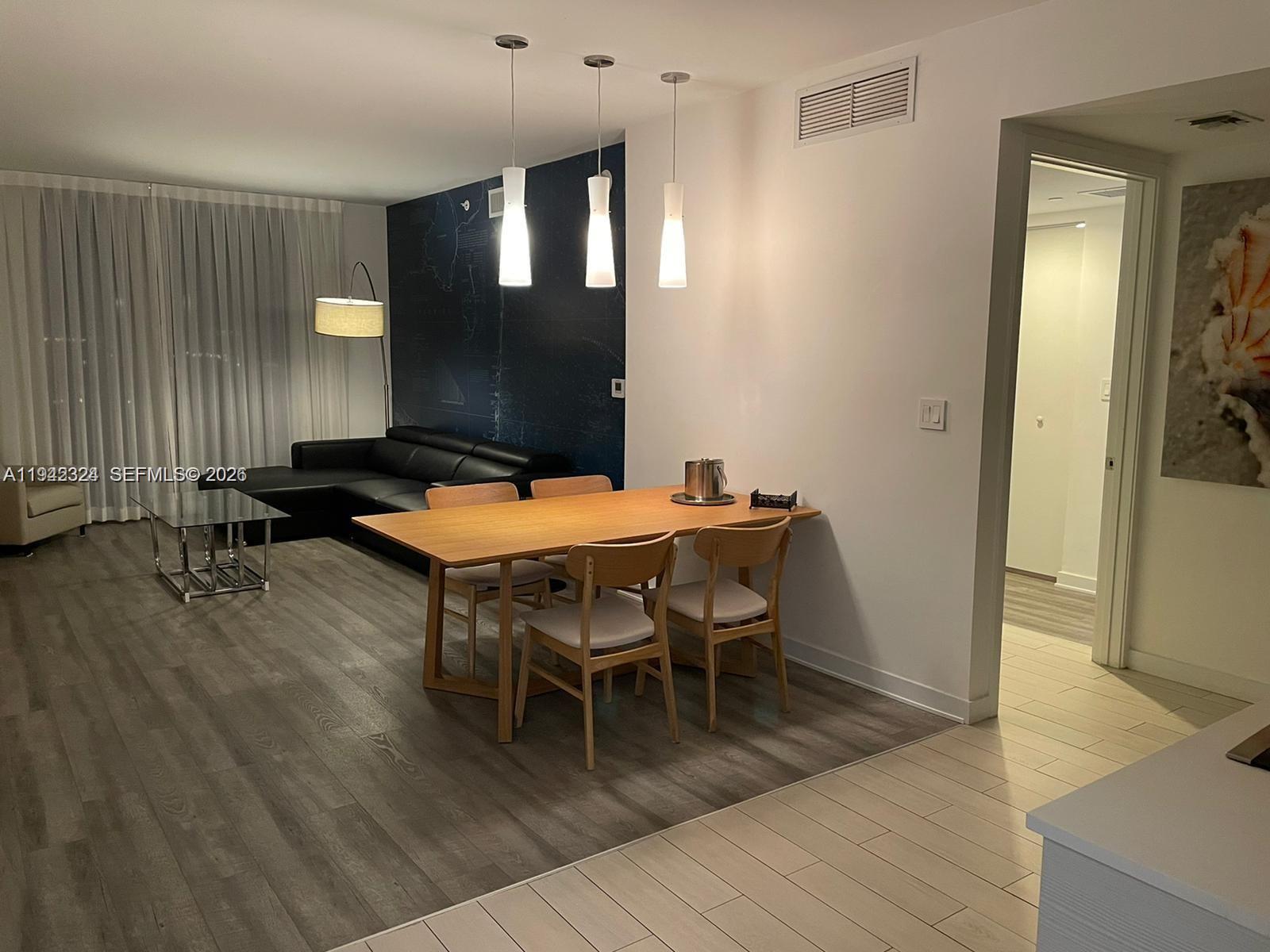 image Beachwalk Condominium4