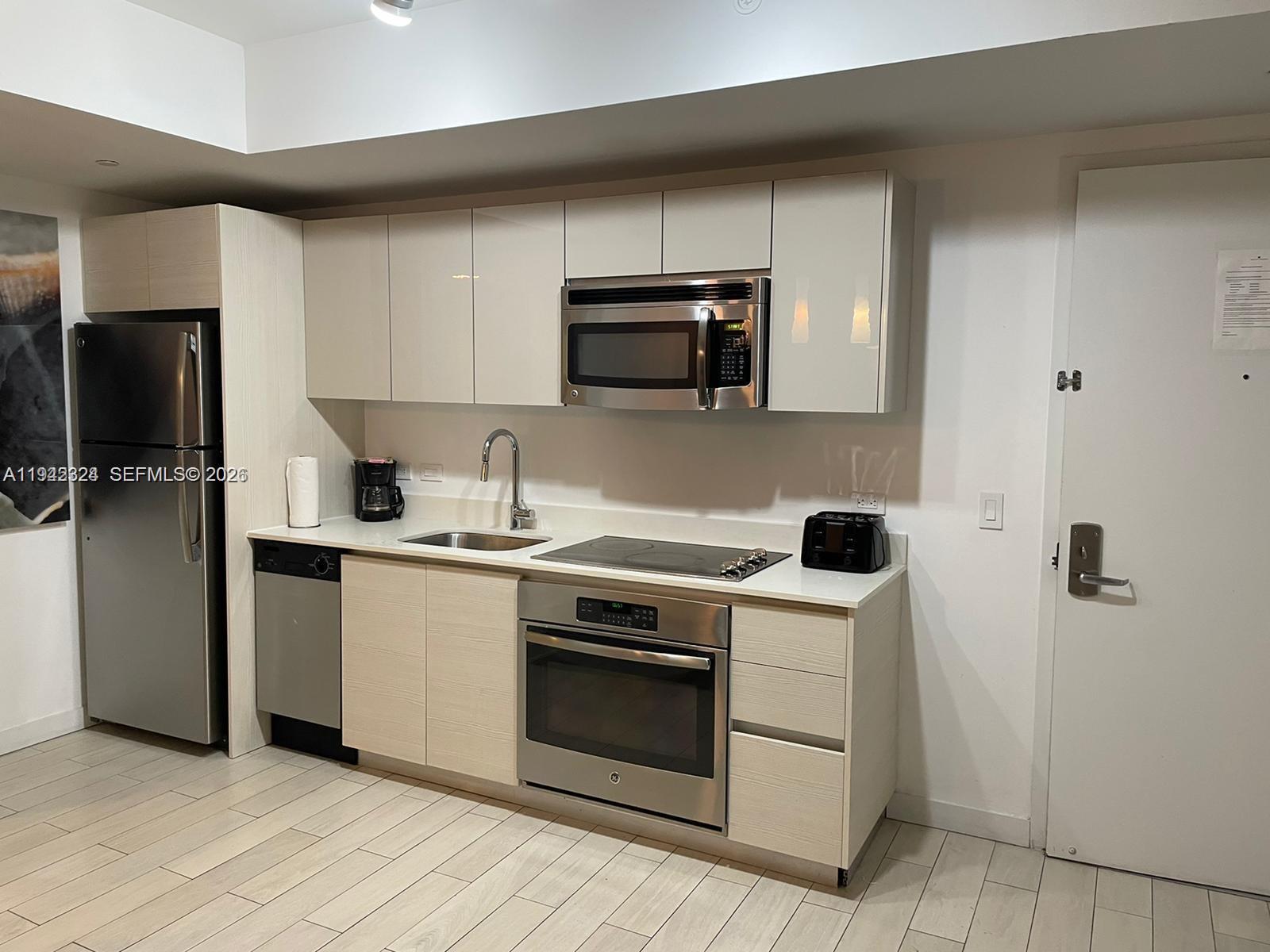 image Beachwalk Condominium6