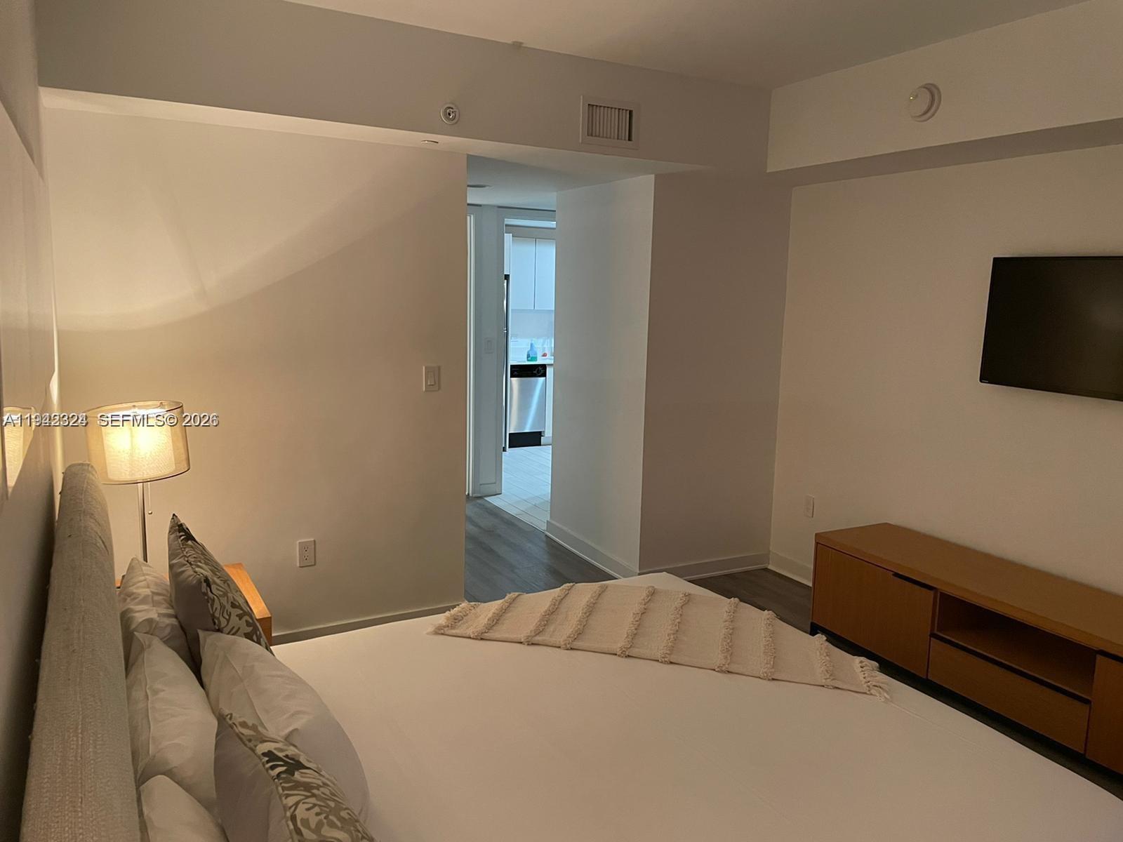 image Beachwalk Condominium7