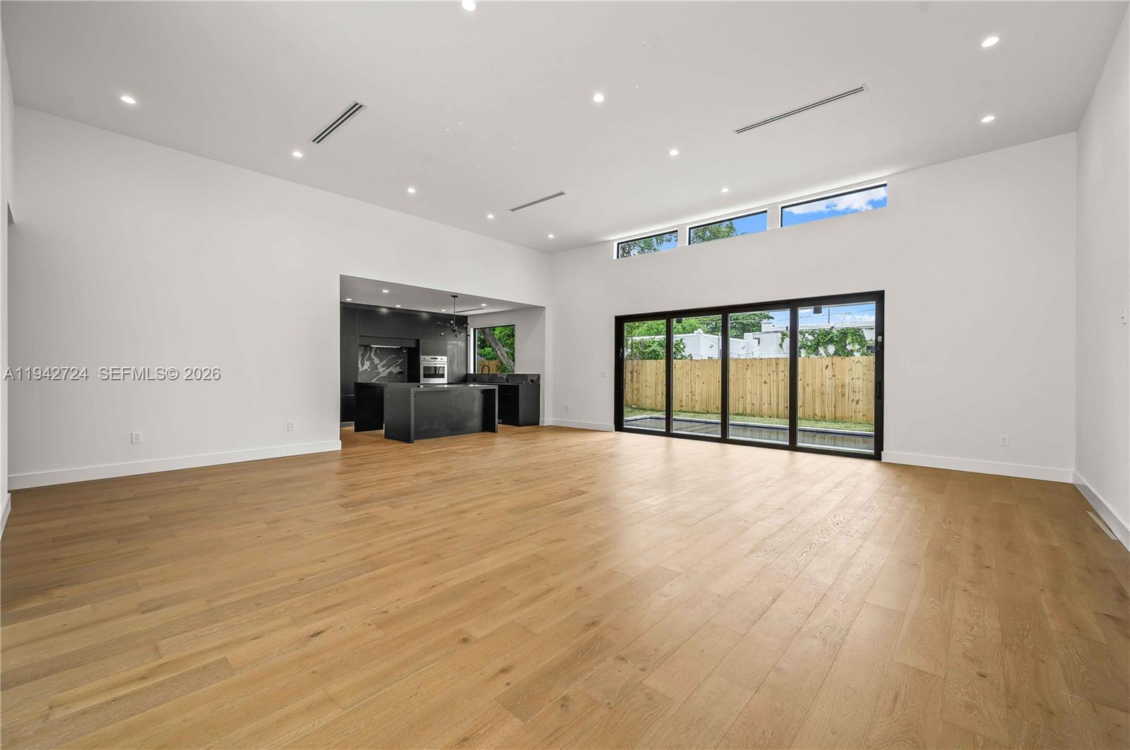 326 NW 40th St Miami, FL 33127