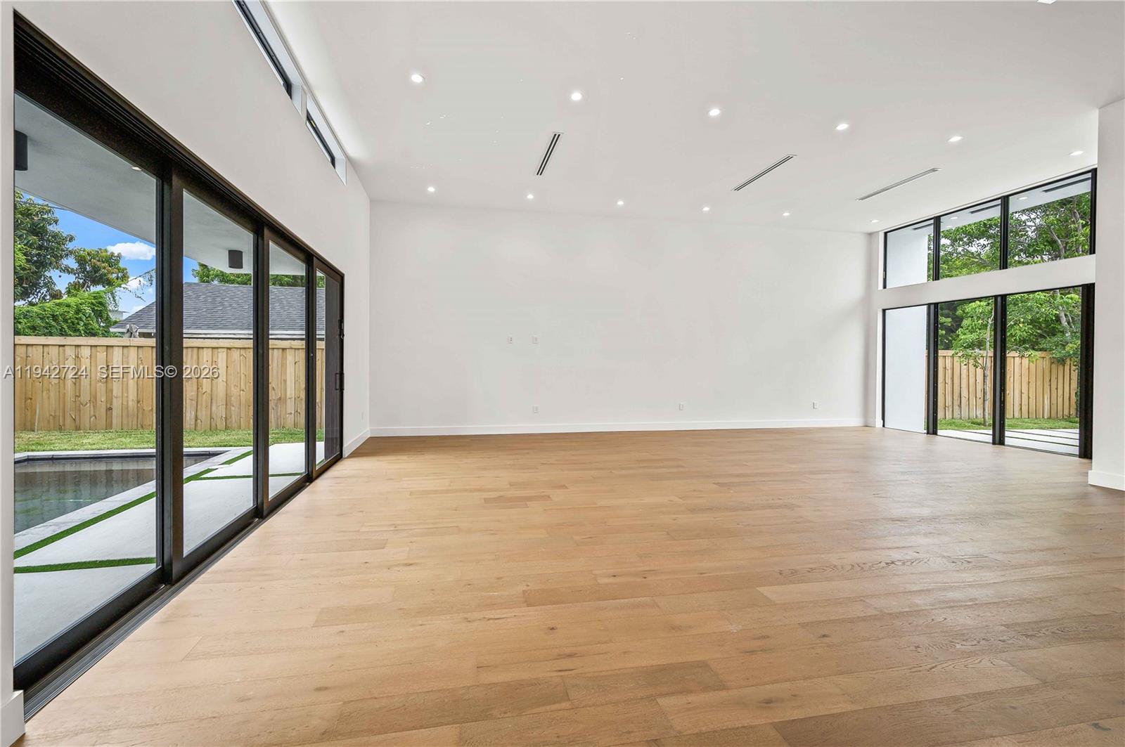 326 NW 40th St Miami, FL 33127