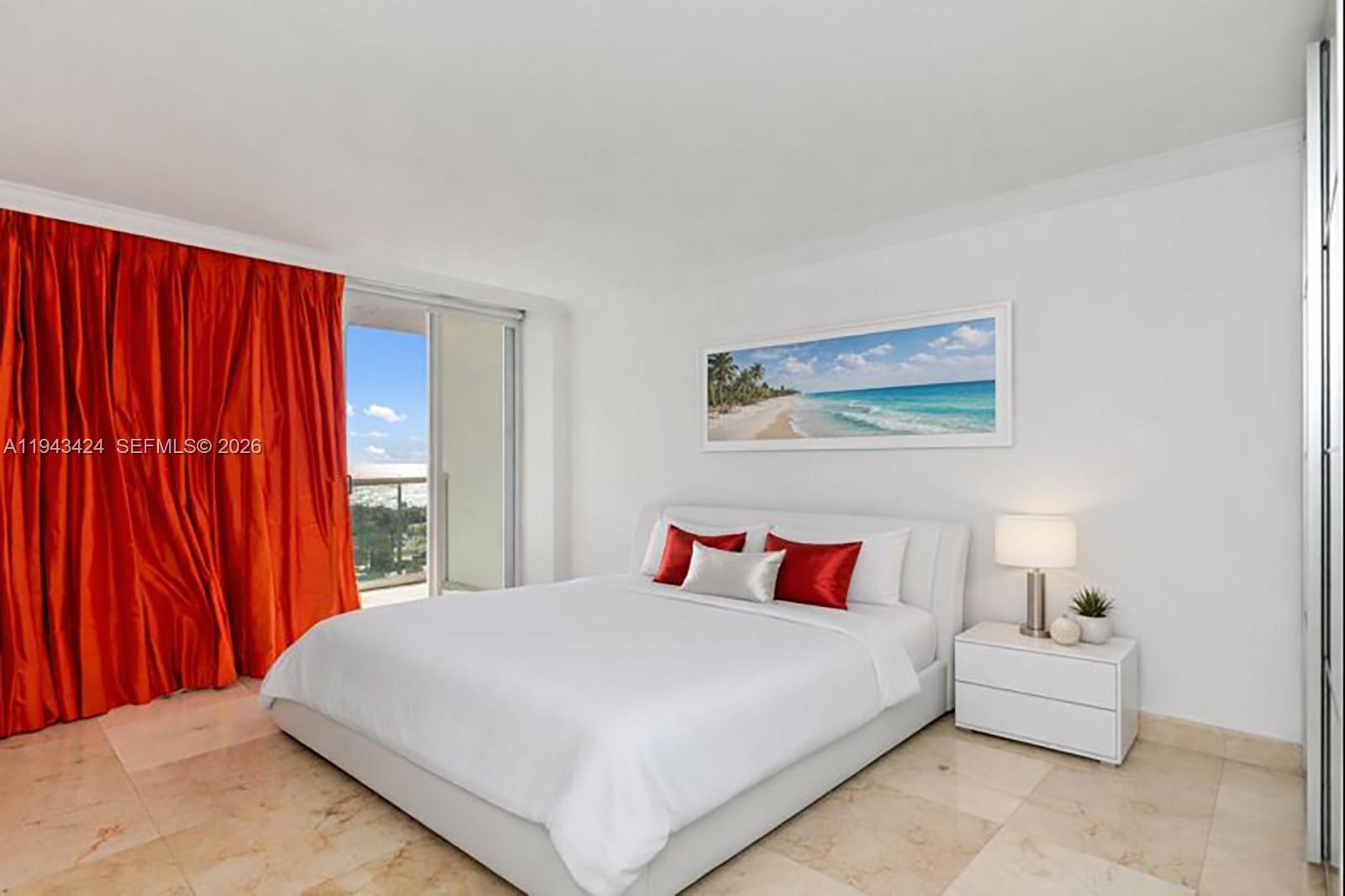 image Arlen House East Condo12