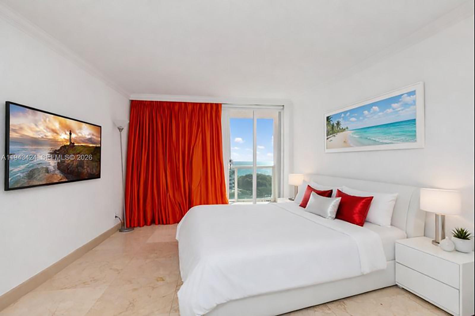 image Arlen House East Condo13