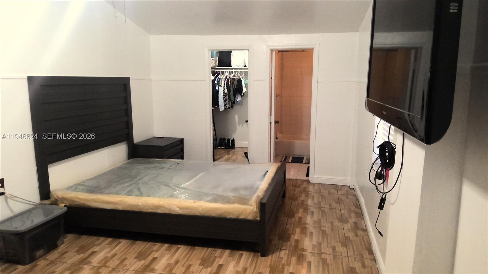 2930 NW 87th Ter Miami, FL 33147