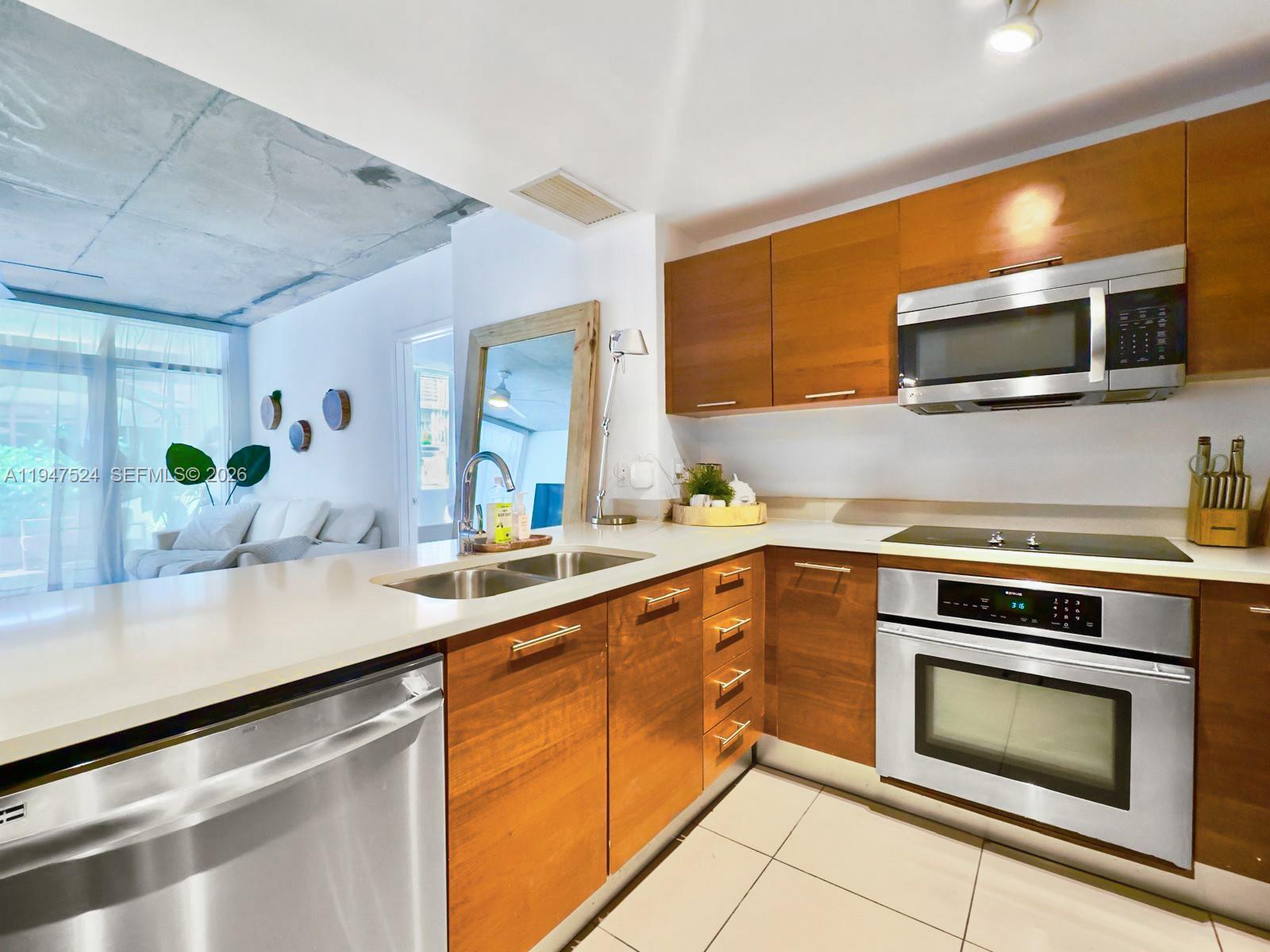 3250 NE 1st Ave #506 Miami, FL 33137