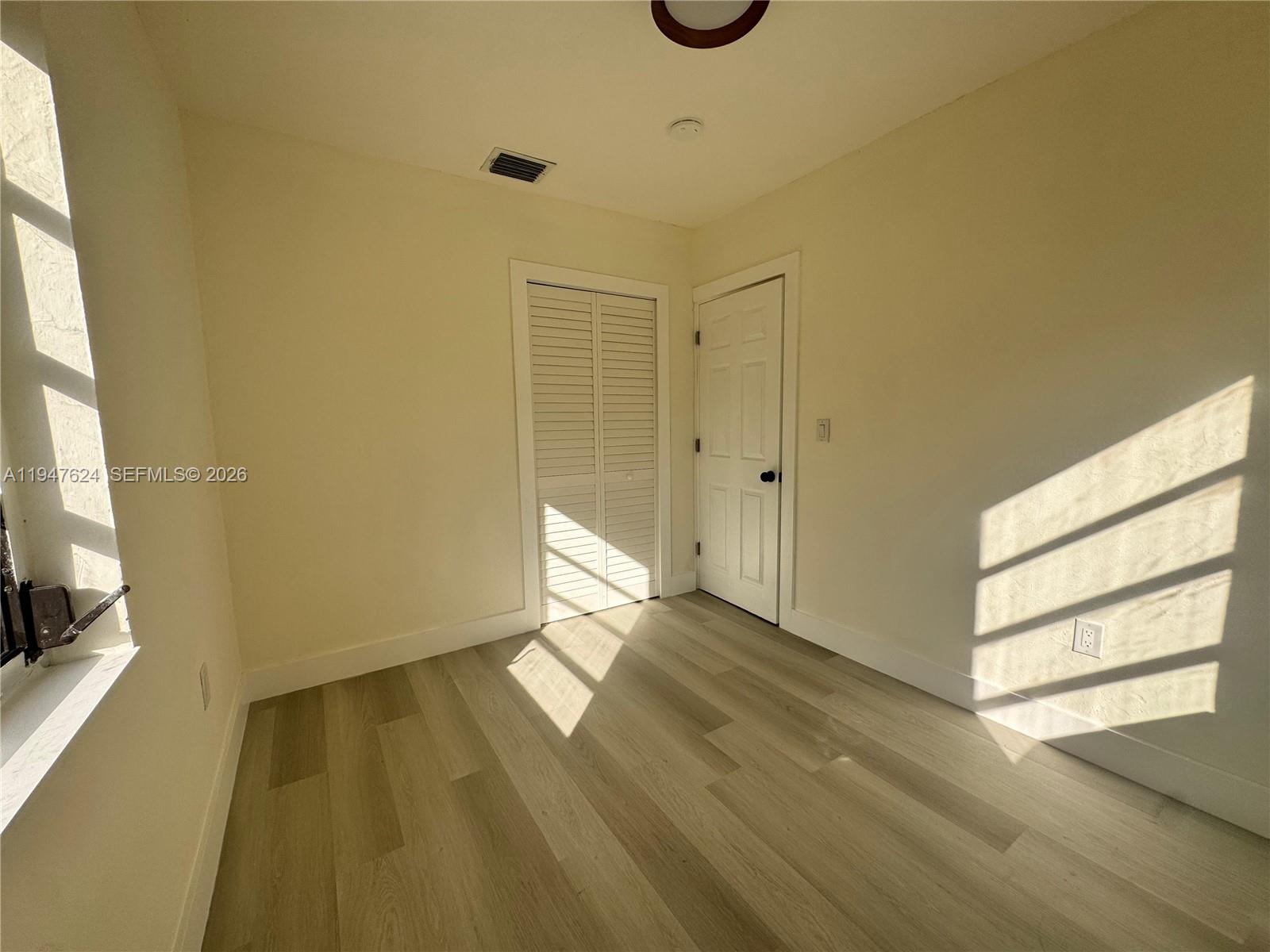 10521 NW 35th Ct Miami, FL 33147