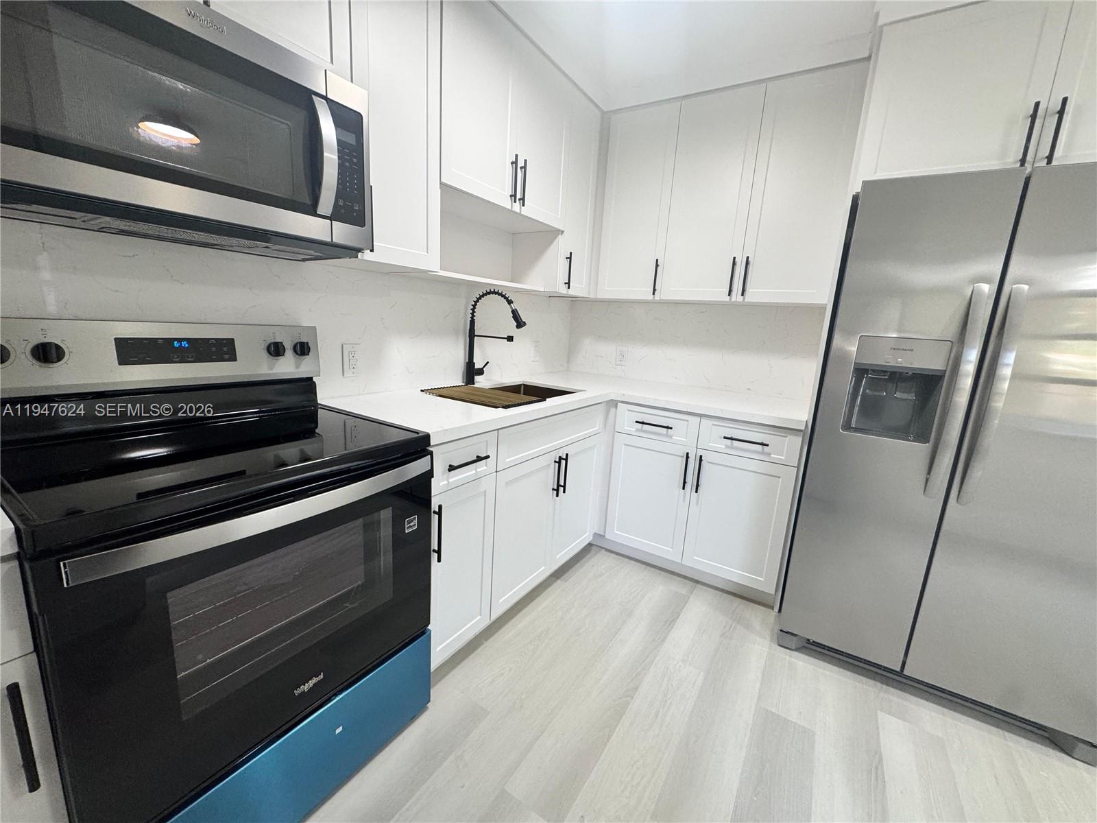 10521 NW 35th Ct Miami, FL 33147