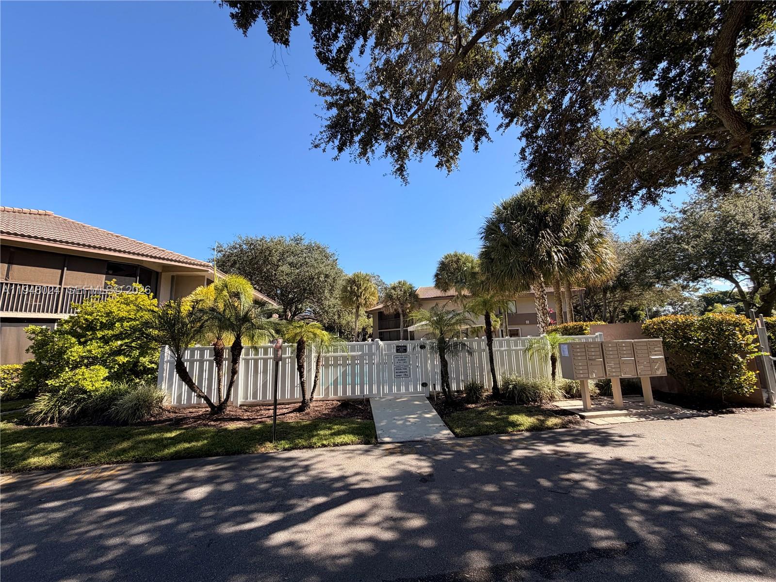 9517 NW 2nd Pl #3-I Coral Springs, FL 33071