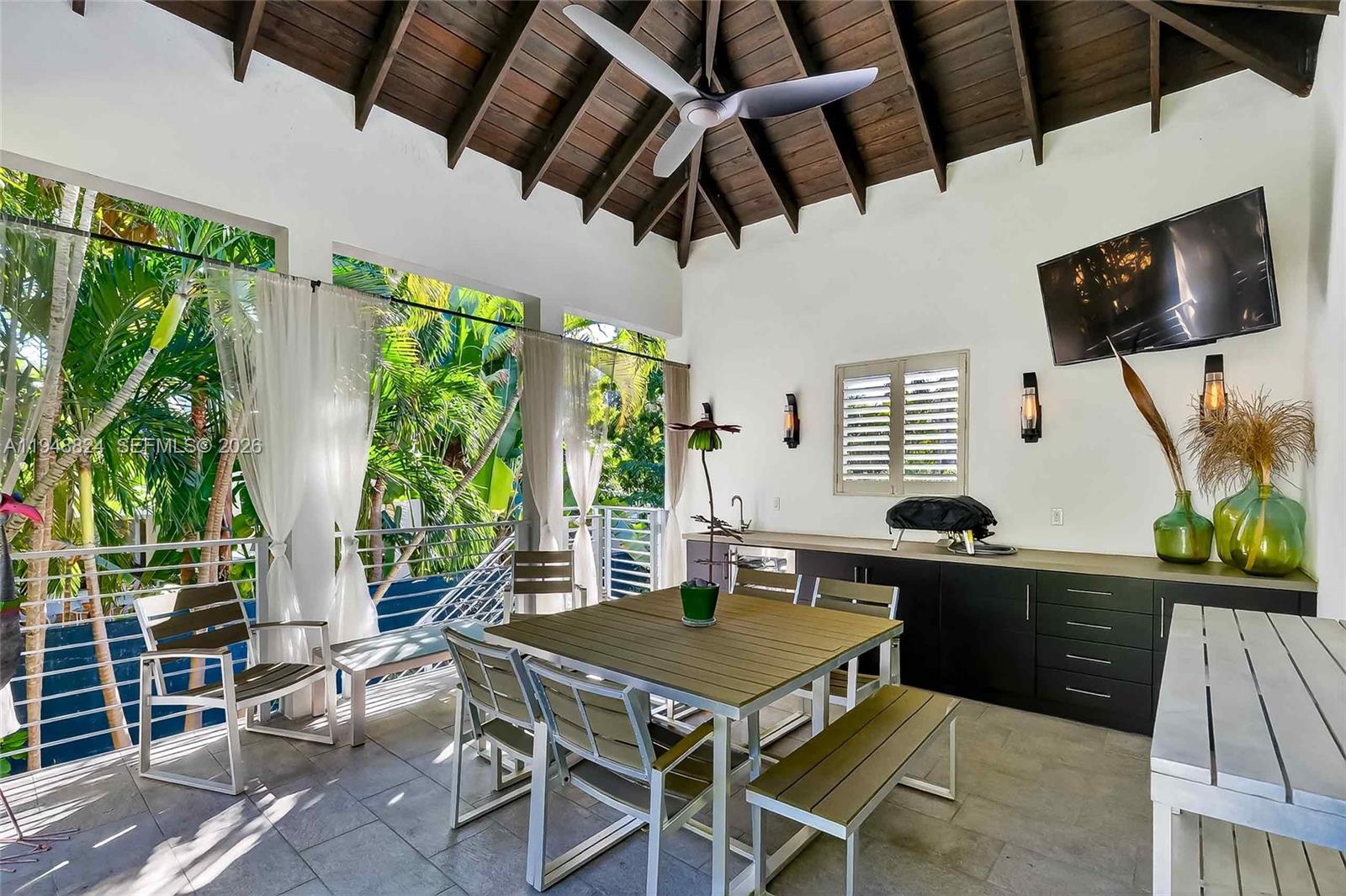 1680 Onaway Dr Coconut Grove, FL 33133