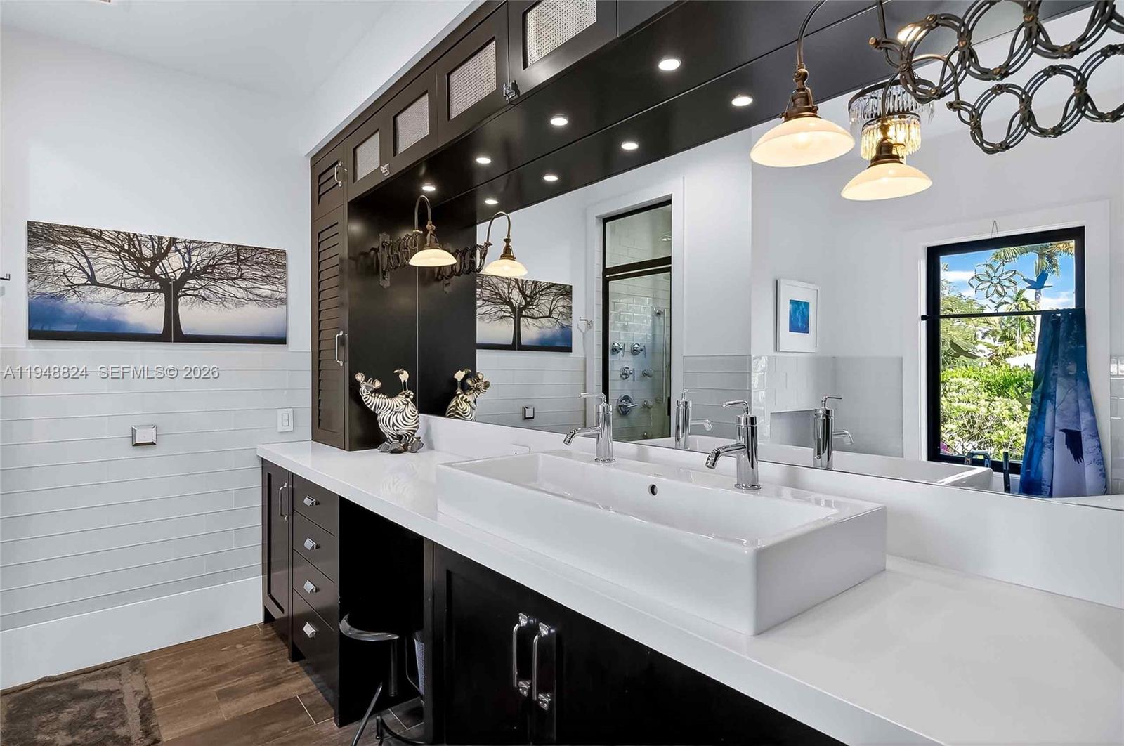 1680 Onaway Dr Coconut Grove, FL 33133