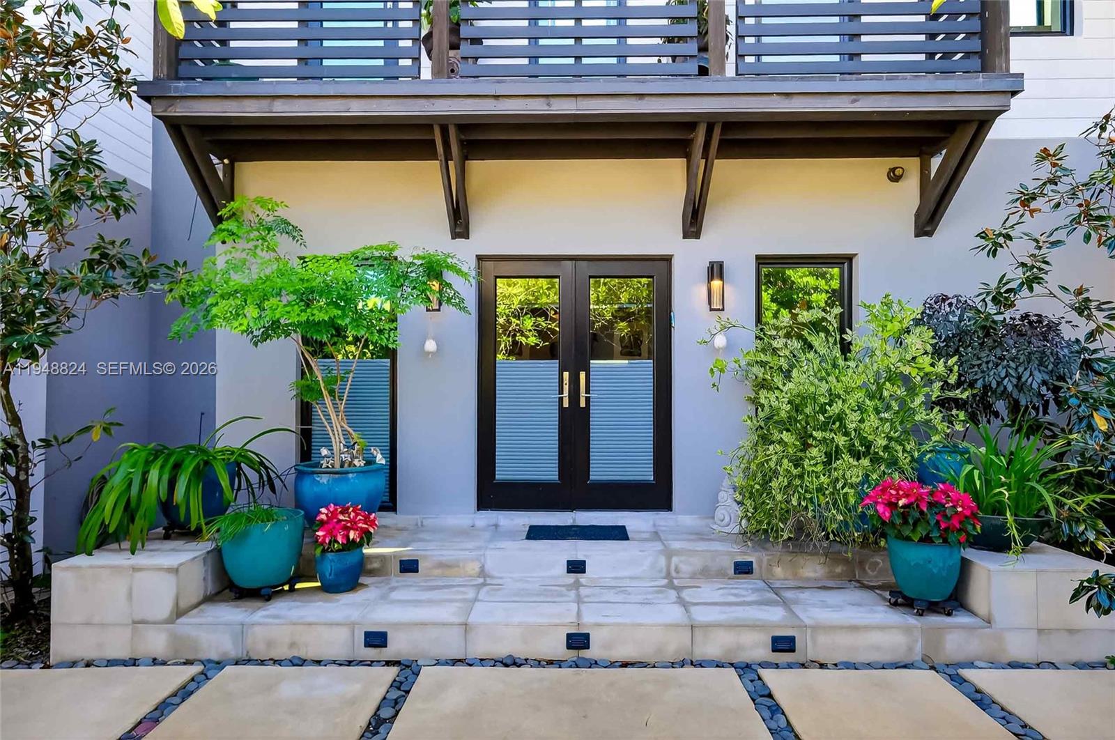 1680 Onaway Dr Coconut Grove, FL 33133