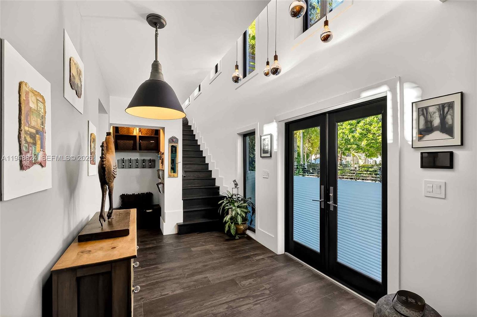 1680 Onaway Dr Coconut Grove, FL 33133