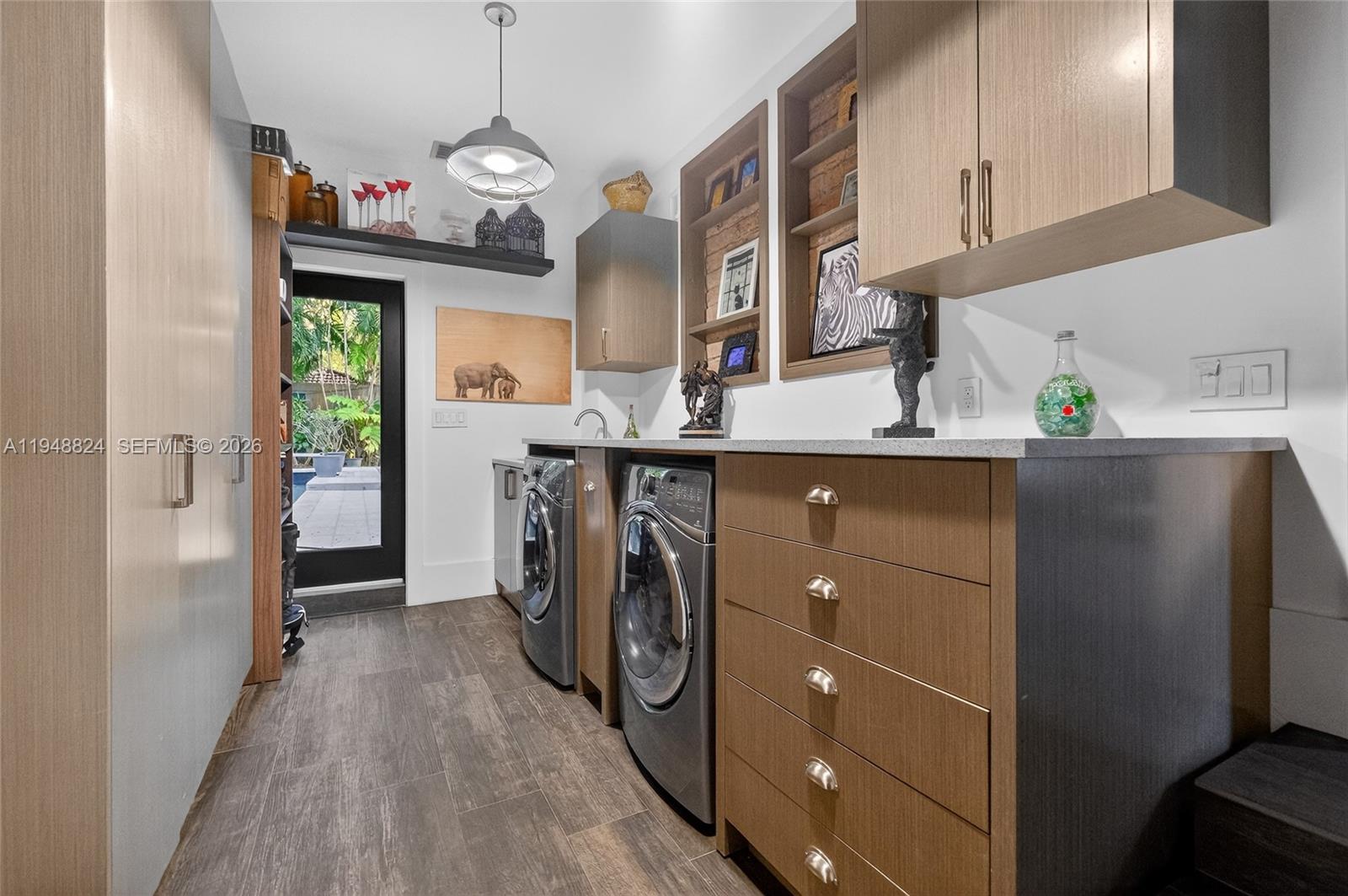 1680 Onaway Dr Coconut Grove, FL 33133