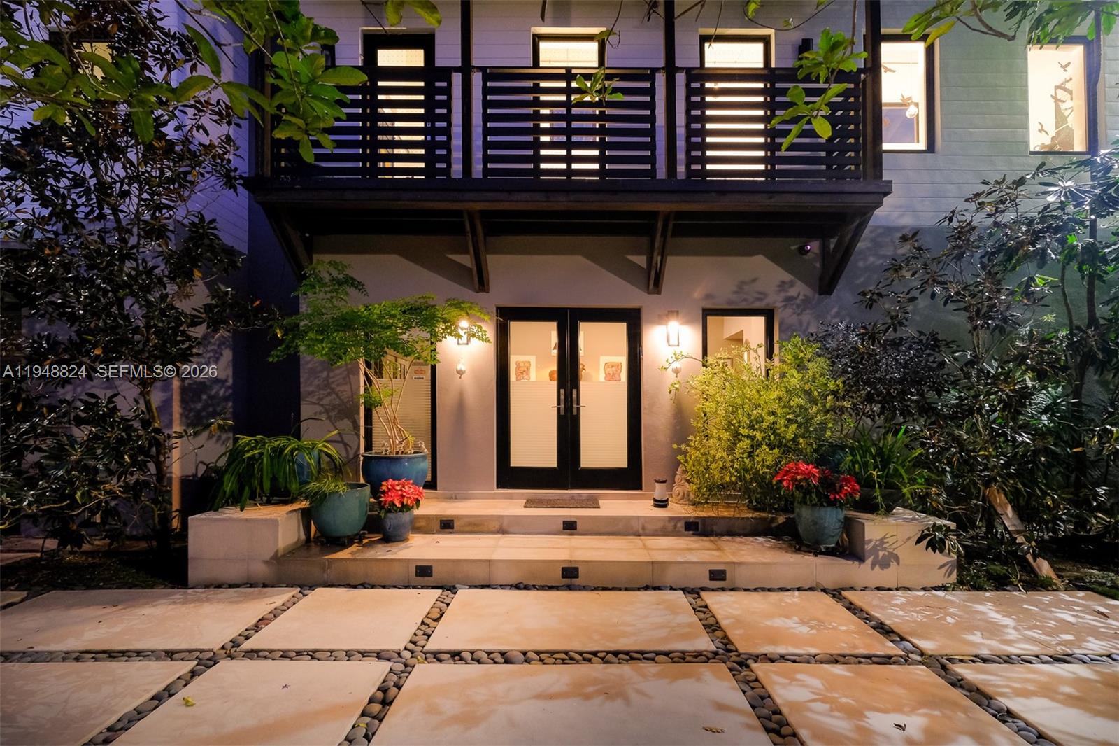 1680 Onaway Dr Coconut Grove, FL 33133