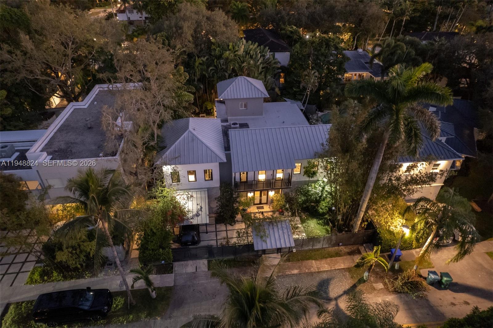 1680 Onaway Dr Coconut Grove, FL 33133