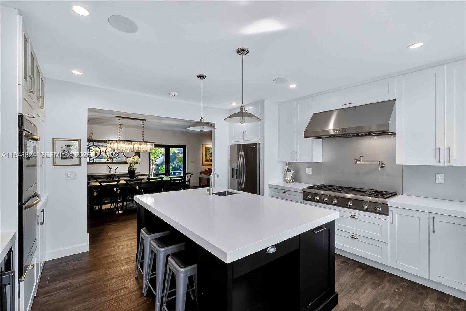 1680 Onaway Dr Coconut Grove, FL 33133